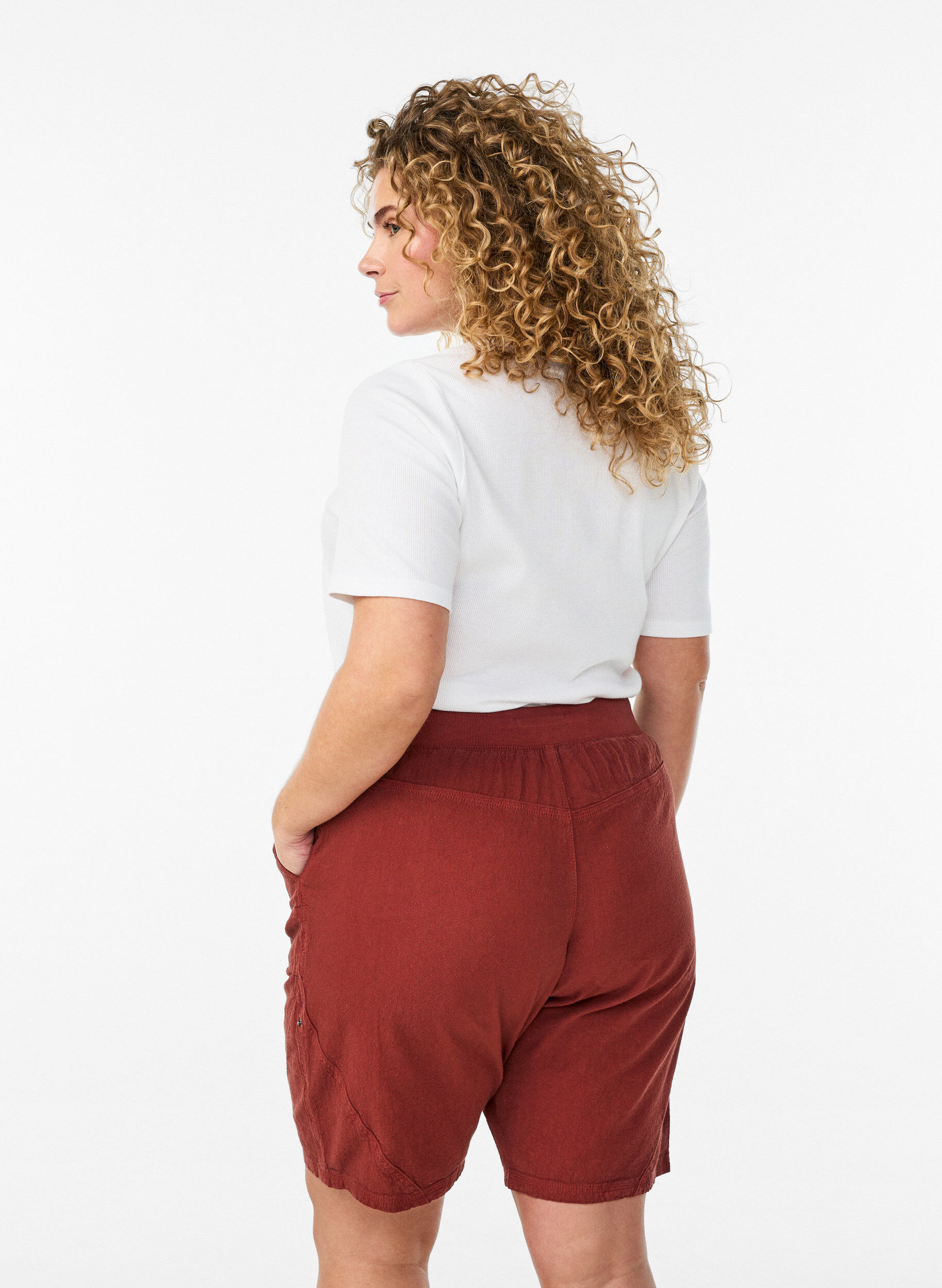 Zizzifashion Loose cotton shorts with pockets, Red, Model image number 2