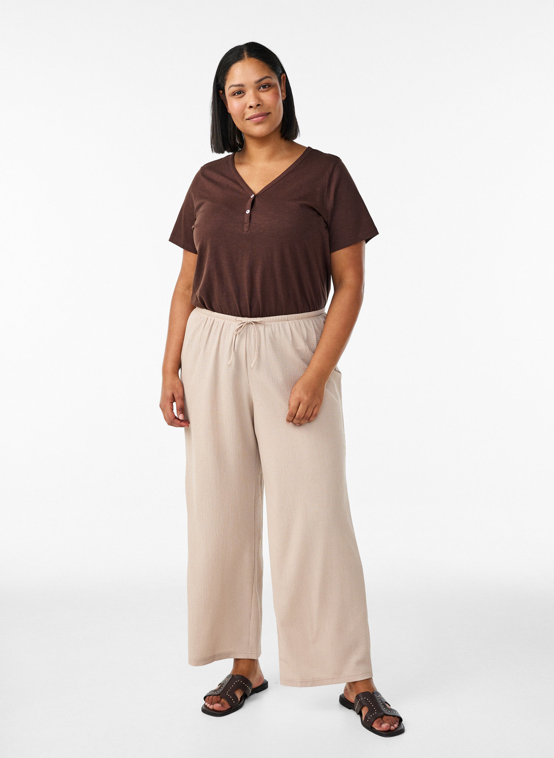 Zizzifashion Wide-leg trousers in a light textured fabric, Beige, Model image number 0