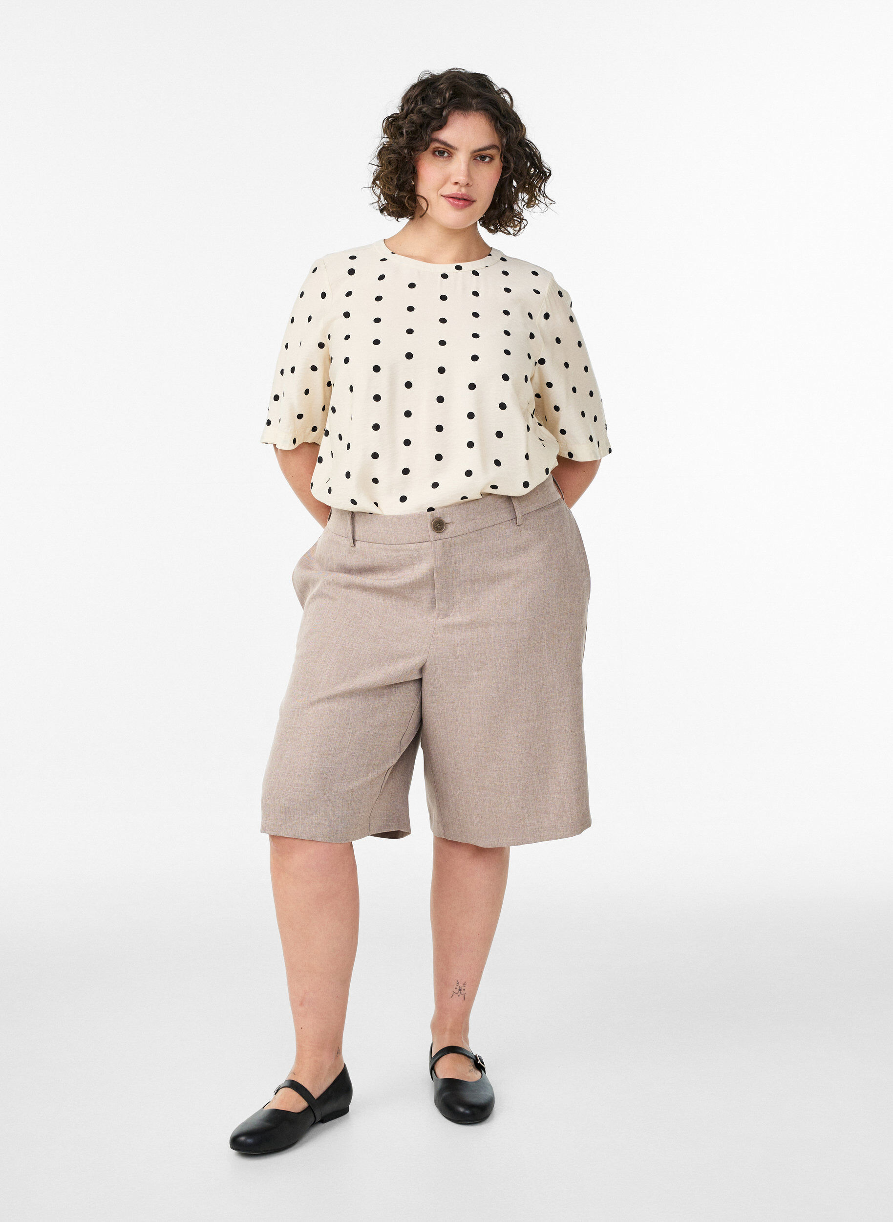 Zizzifashion Viscose blouse with spots and 1/2 sleeves, Vanilla, Model image number 1