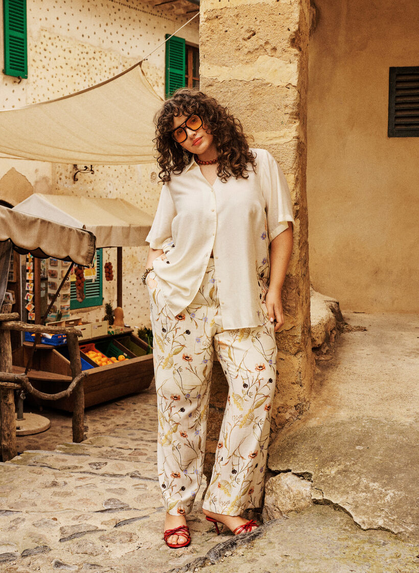 High-waisted viscose trousers with floral print, Beige, Image image number 0