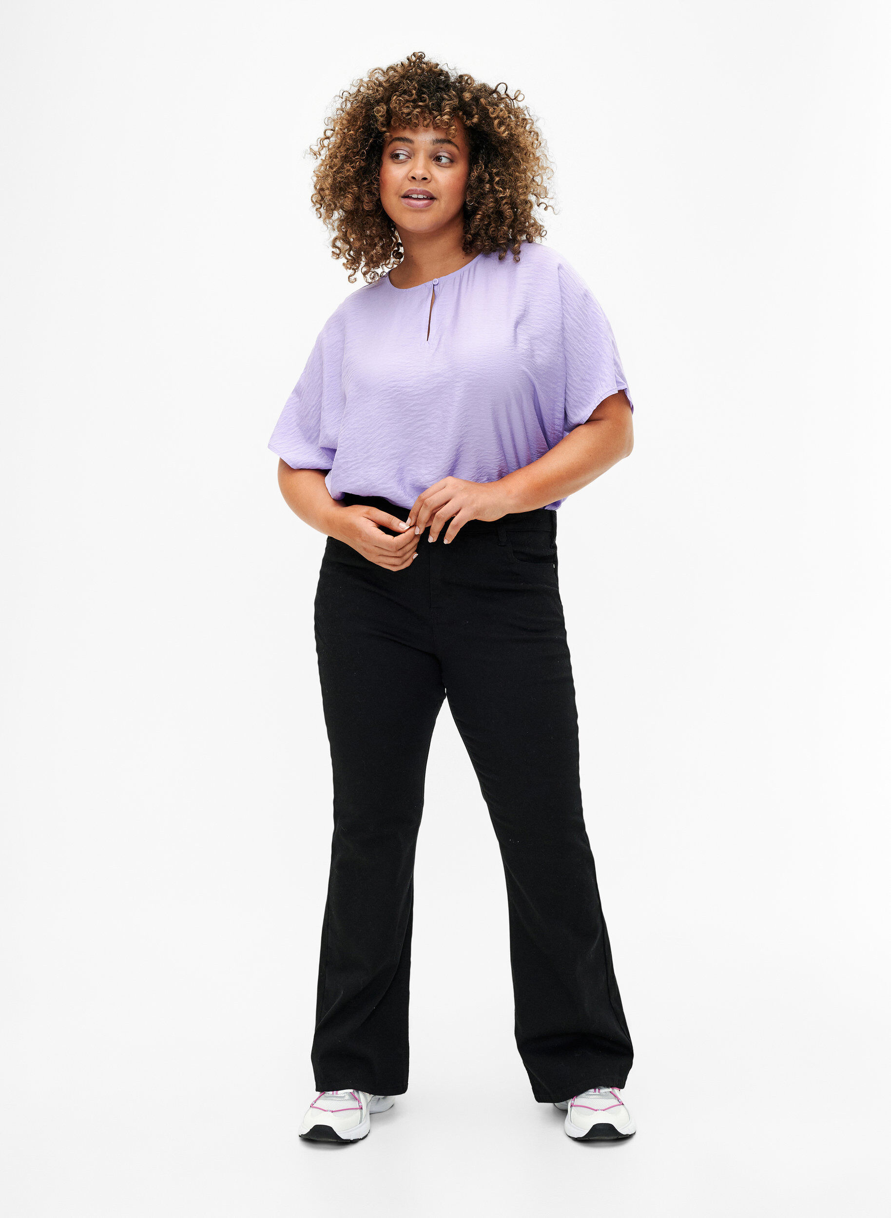 Zizzifashion Short sleeve blouse in viscose, Violet Tulip, Model image number 2