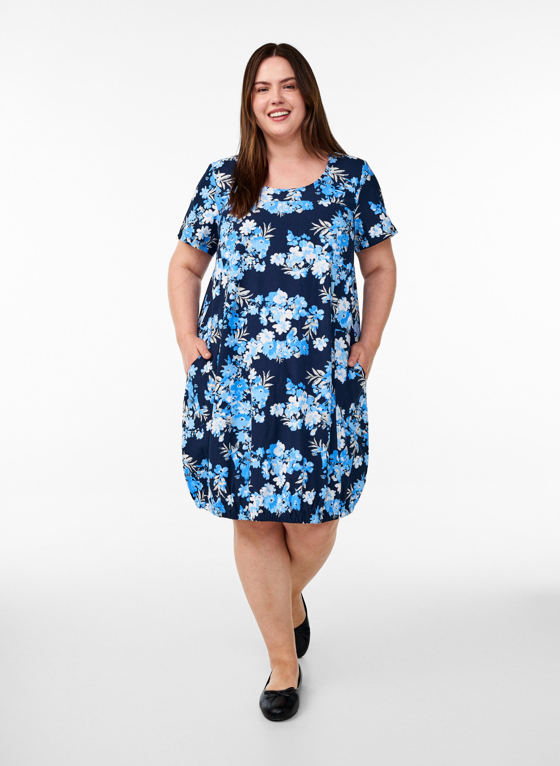 Zizzifashion Short-sleeved cotton dress with print, Blue, Model image number 1