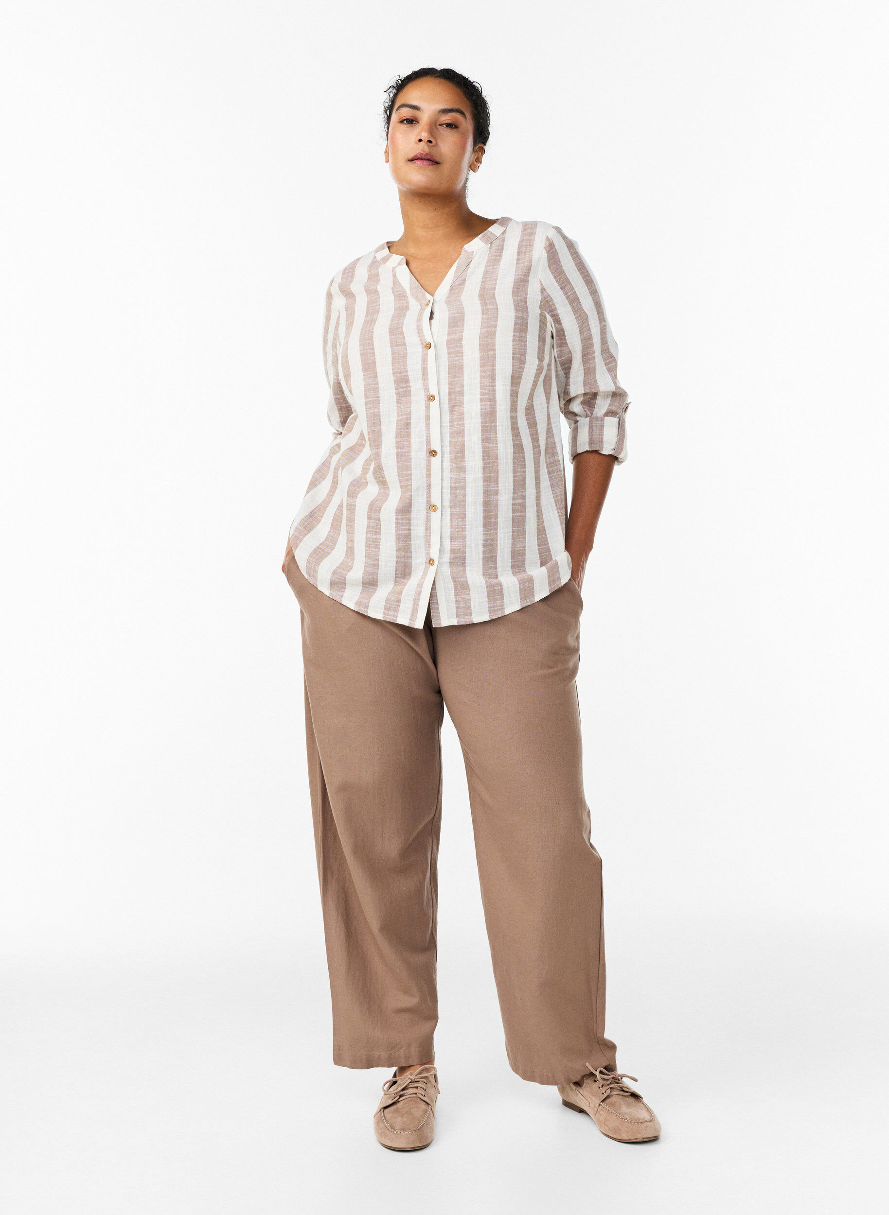 Zizzifashion Cotton shirt blouse with V-neck, Beige, Model image number 1