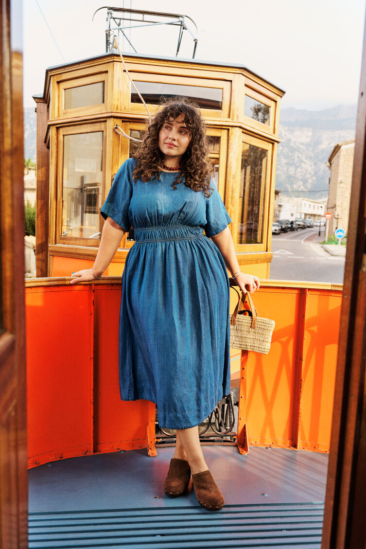 Bohemian in blue tones, , Model