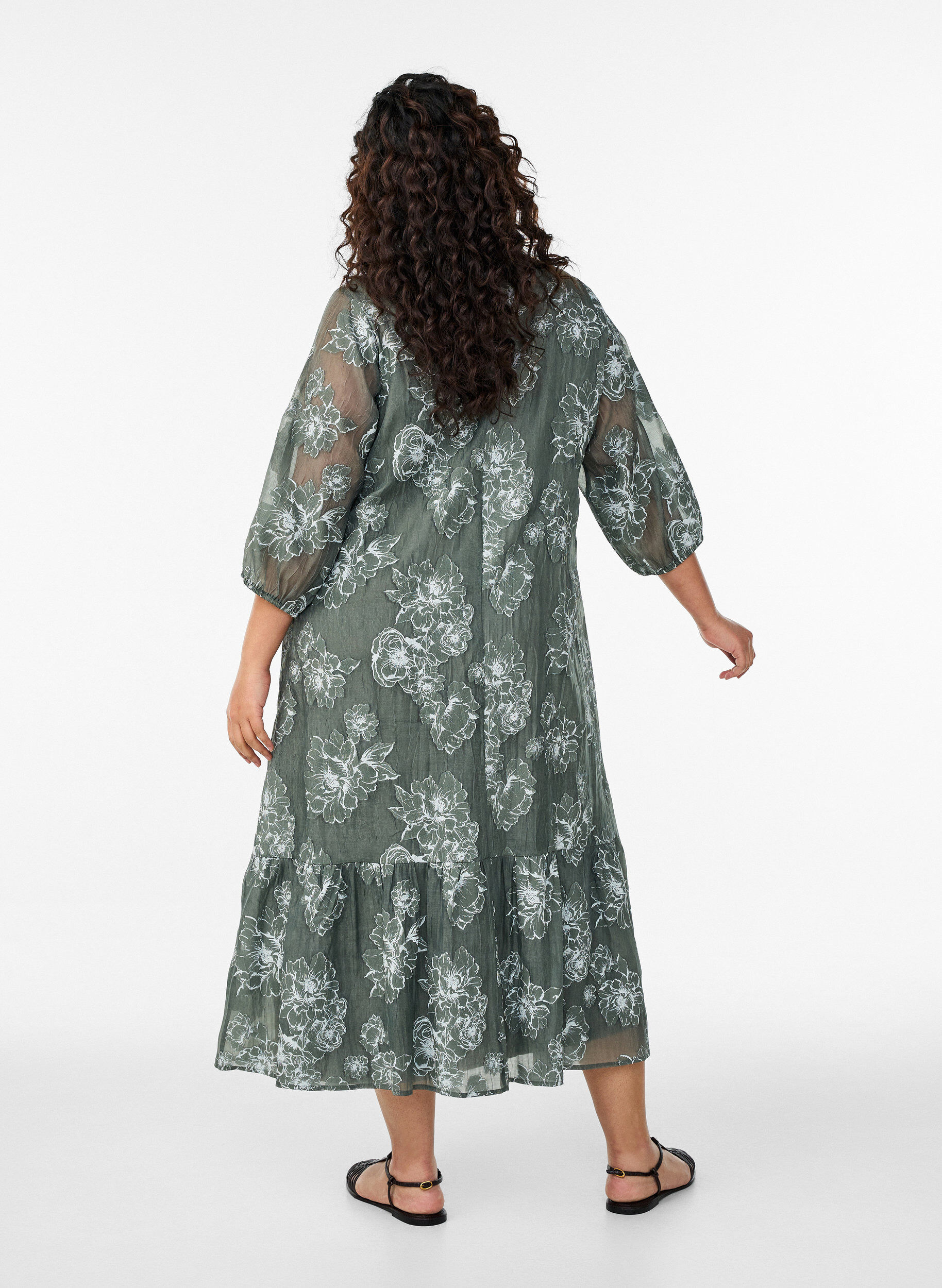 Zizzifashion Midi dress with a floral print and sheer 3/4 sleeves, Green, Model image number 1