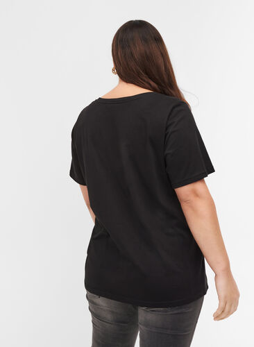 Organic cotton T-shirt with V-neckline, Black, Model image number 1