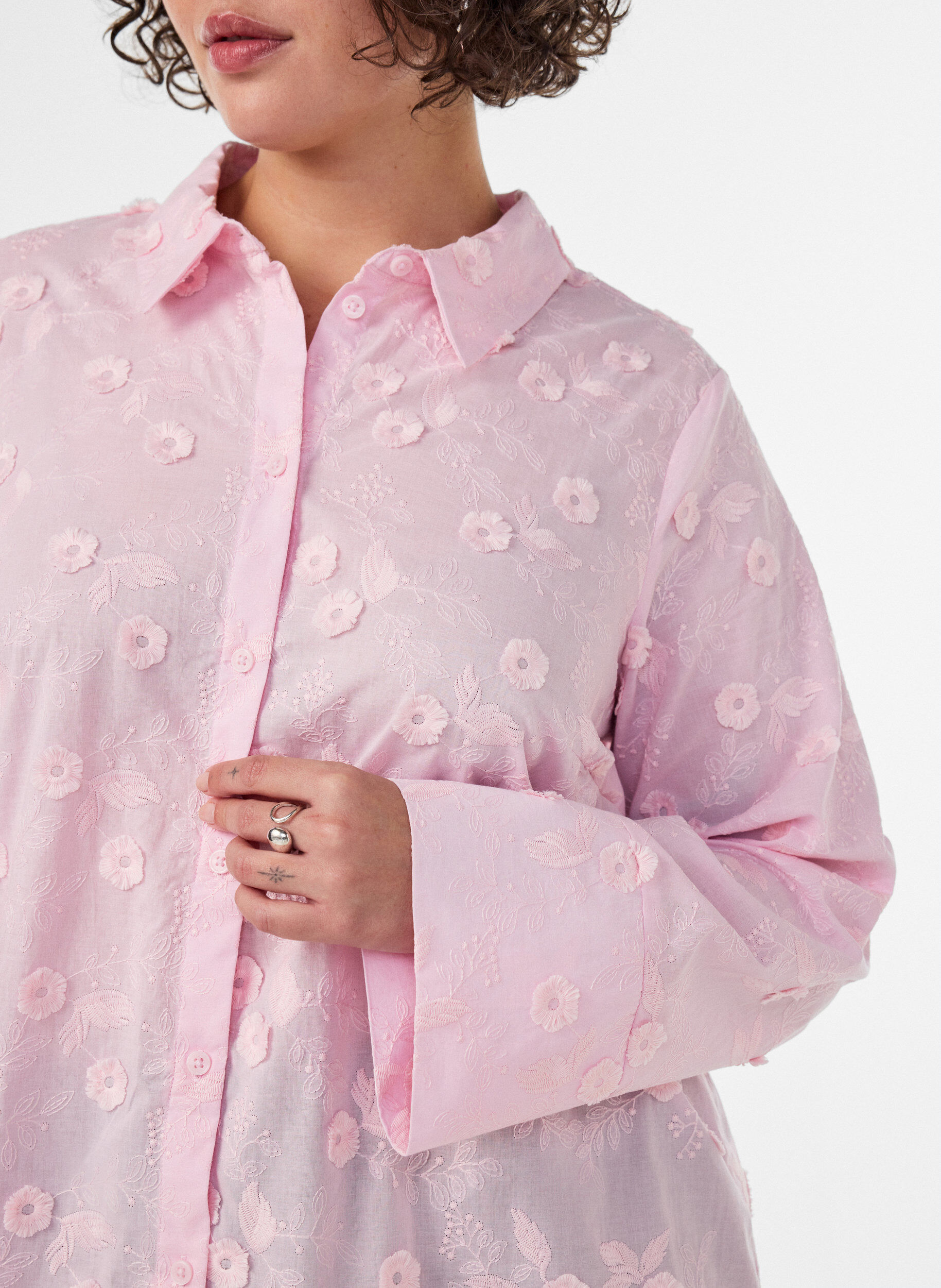 ZizzifashionShirt with floral embroidery and wide sleeves, Pink, Model image number 3