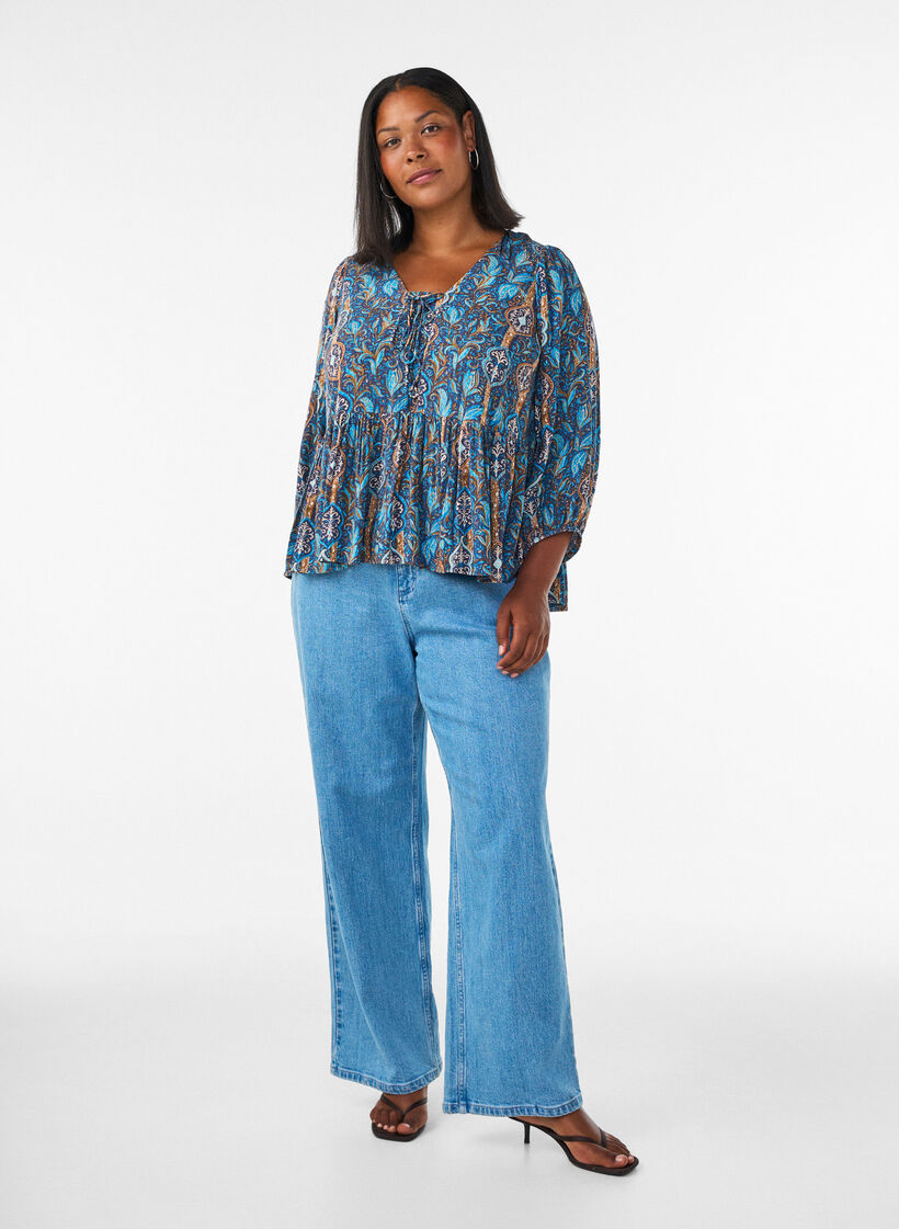 Blouse with paisley print and lace detail, Light Blue, Model image number 1