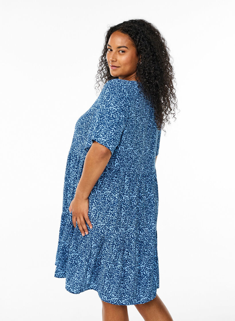 Short sleeve dress with a-line and cutlines, Blue, Model image number 2
