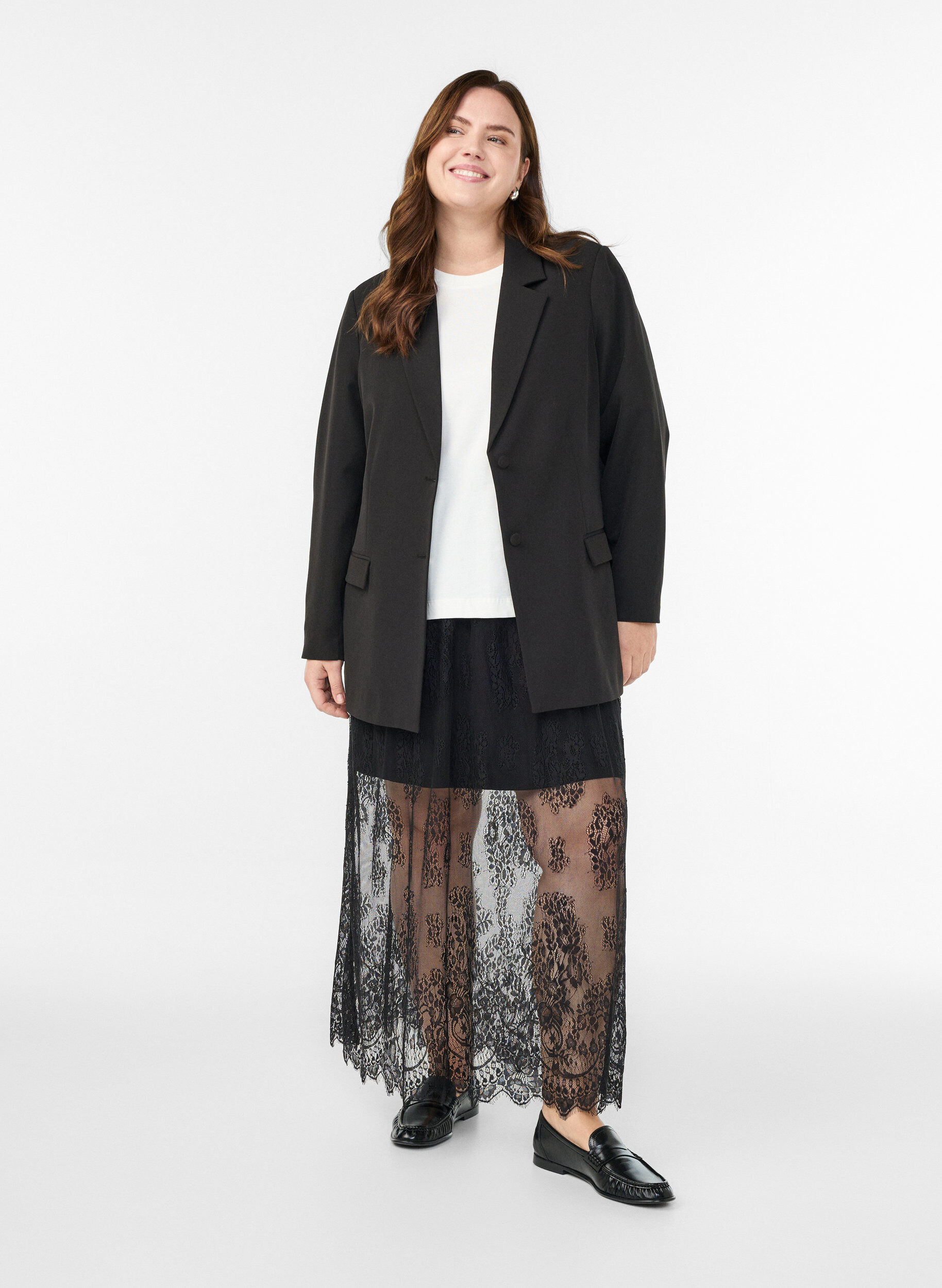 Long lace skirt with elastic waist, Black, Model