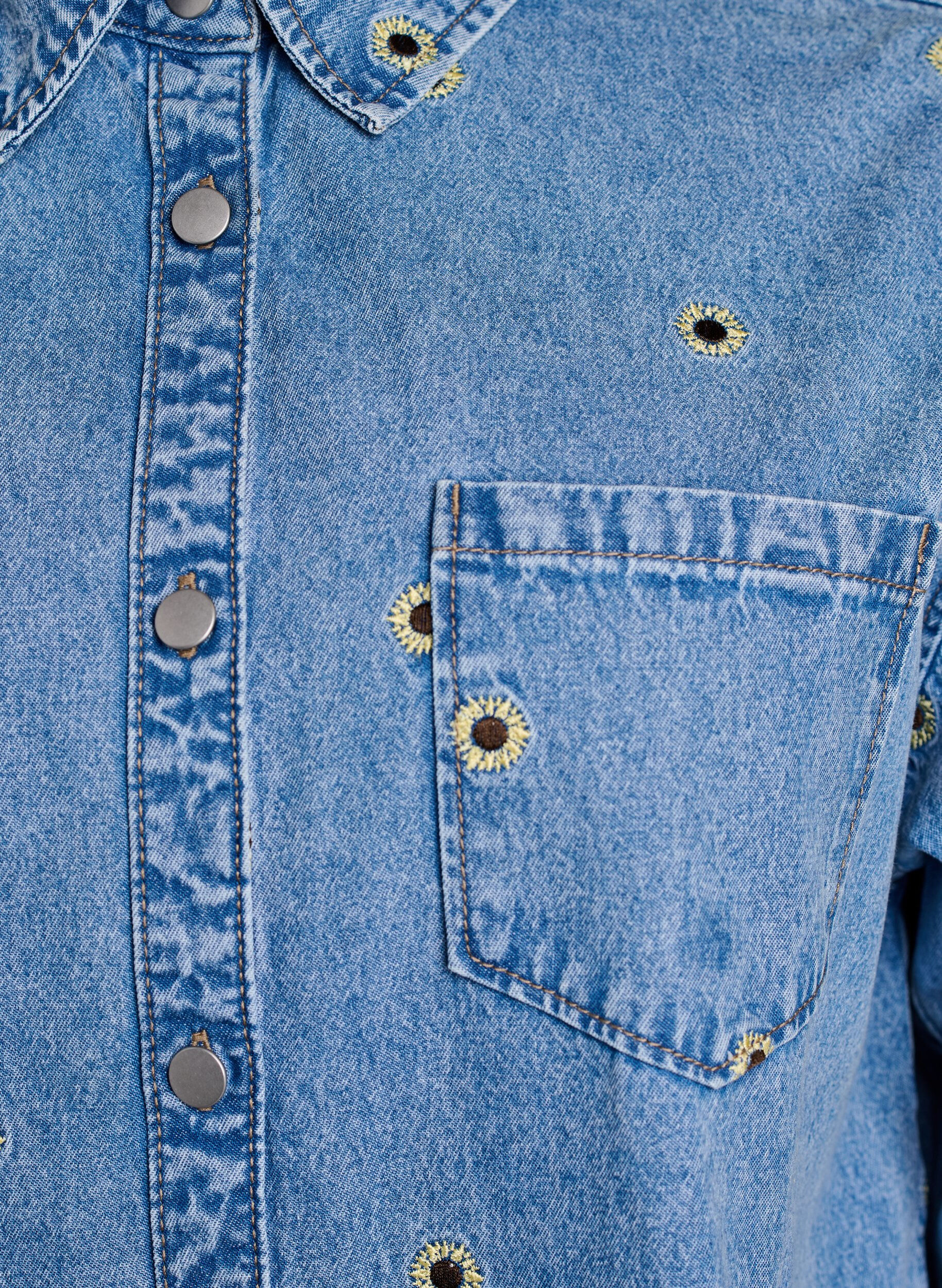 Zizzifashion Denim shirt with embroidered strawberries, Blue, Packshot image number 2