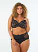 Moulded underwired bra with floral lace, Black, Model image number 1
