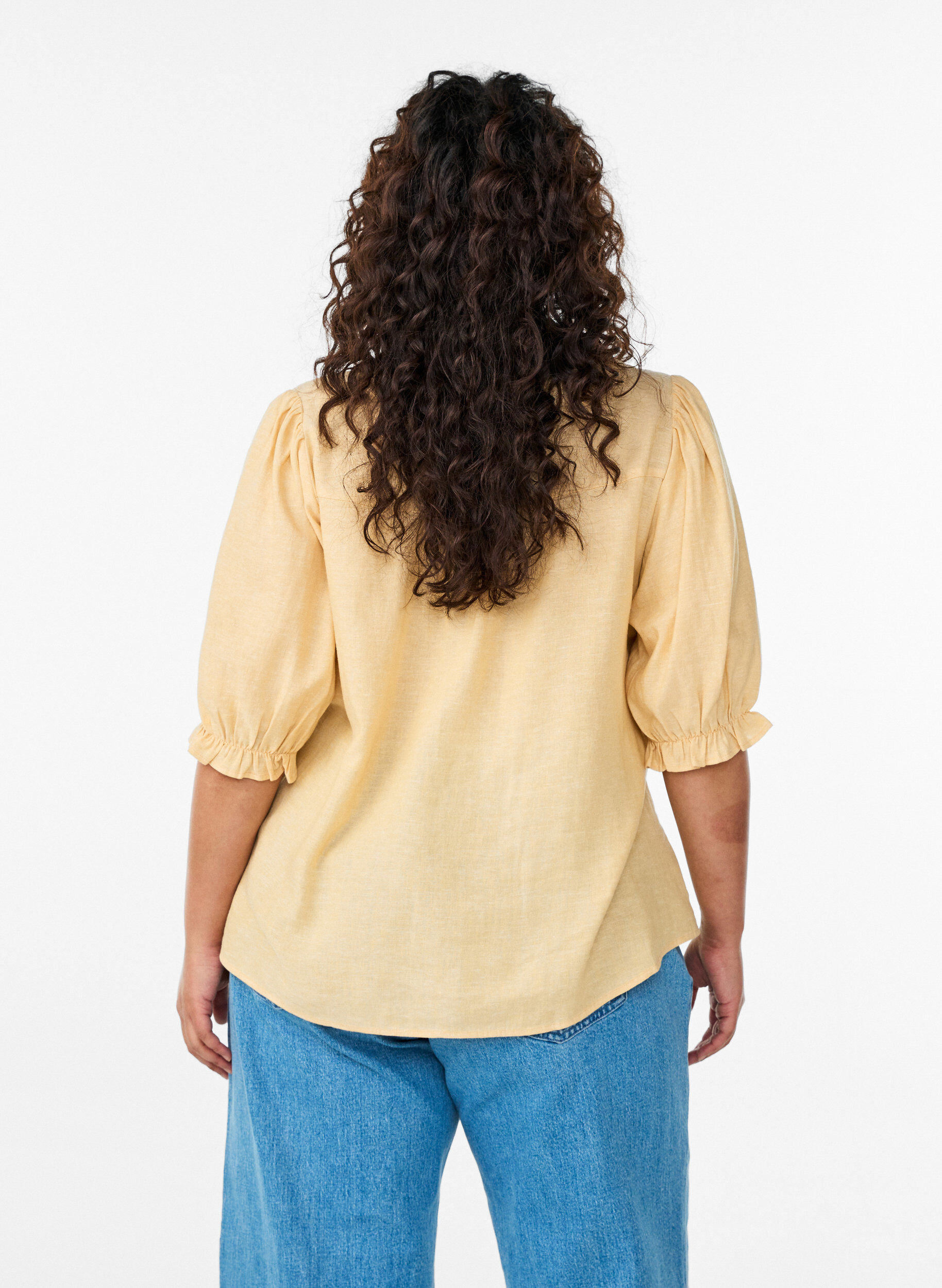 Zizzifashion Blouse in linen and viscose with 1/2 sleeves, Yellow, Model image number 2