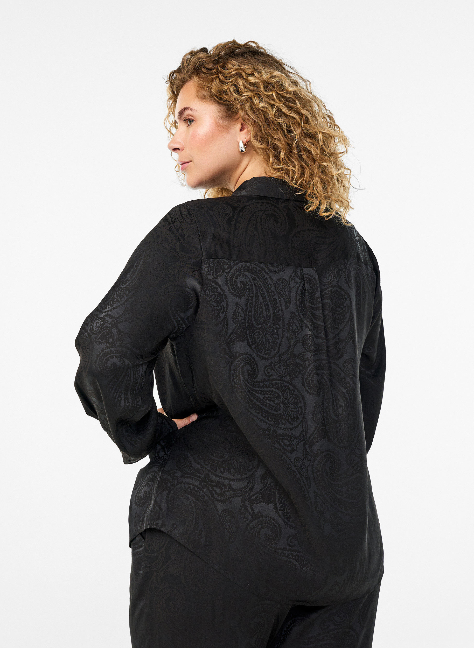 Zizzifashion Shirt with tone-on-tone paisley pattern, Black, Model image number 2