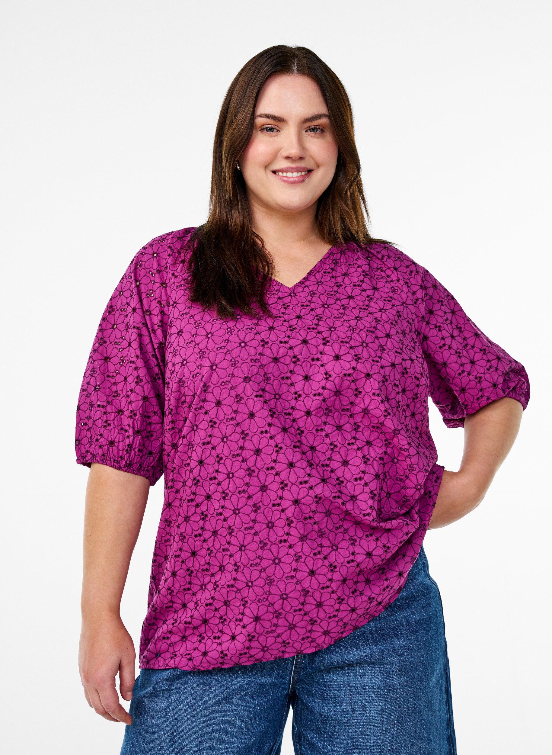 Blouse with embroidered floral pattern, Purple, Model