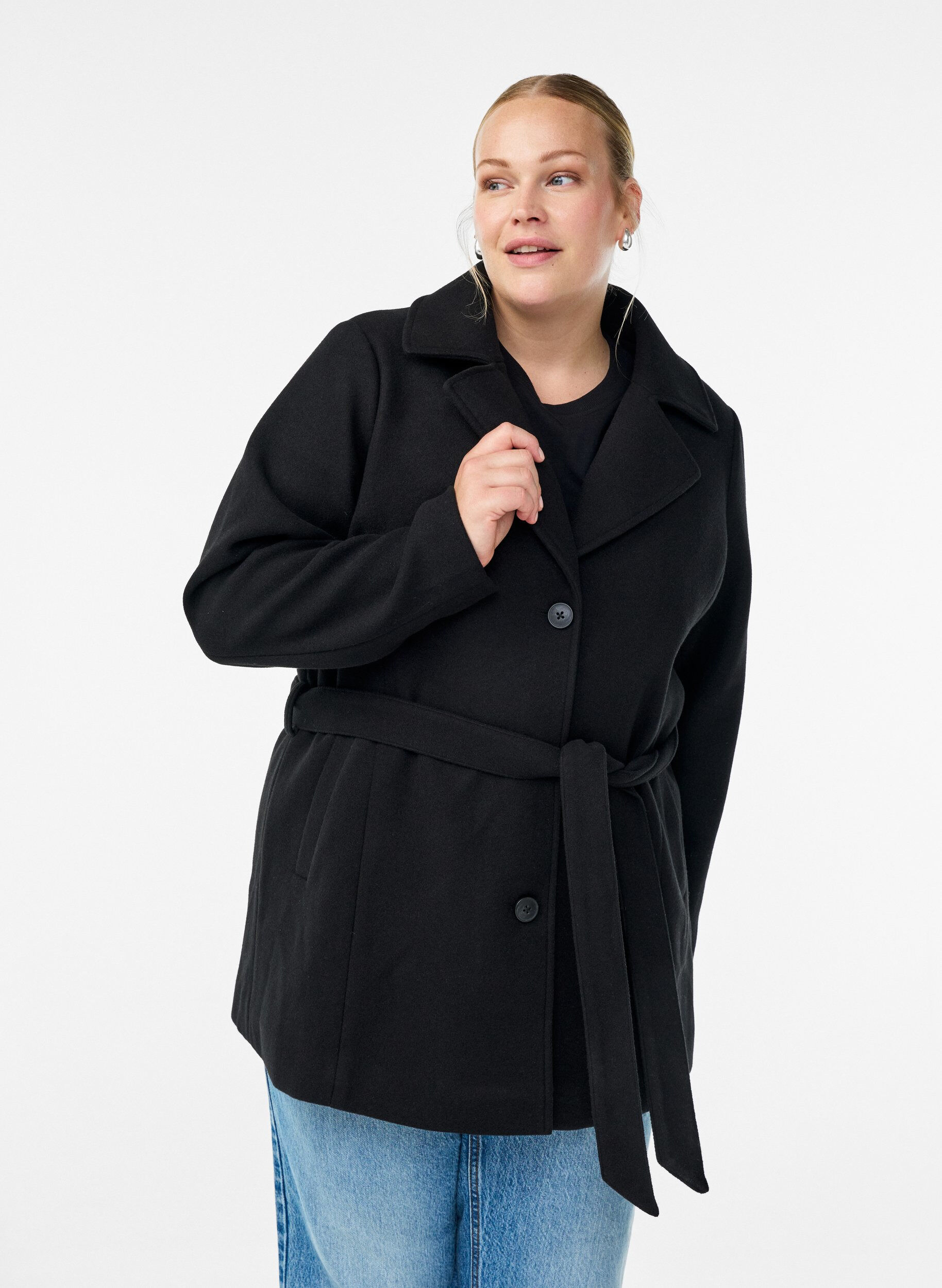 Short coat with a belt, Black, Model