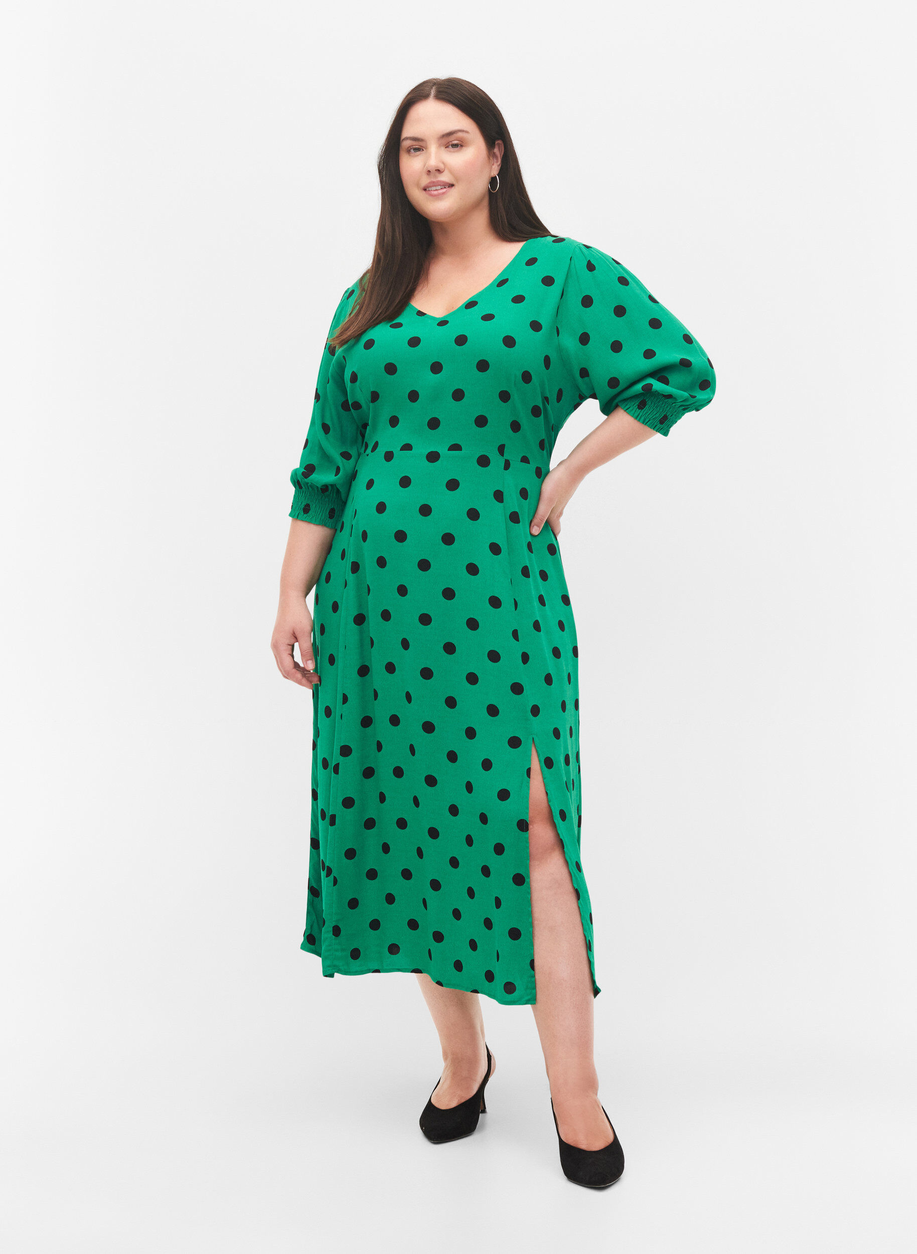 Zizzifashion Polka dot viscose midi dress, Jolly Green Dot AOP, Model image number 3