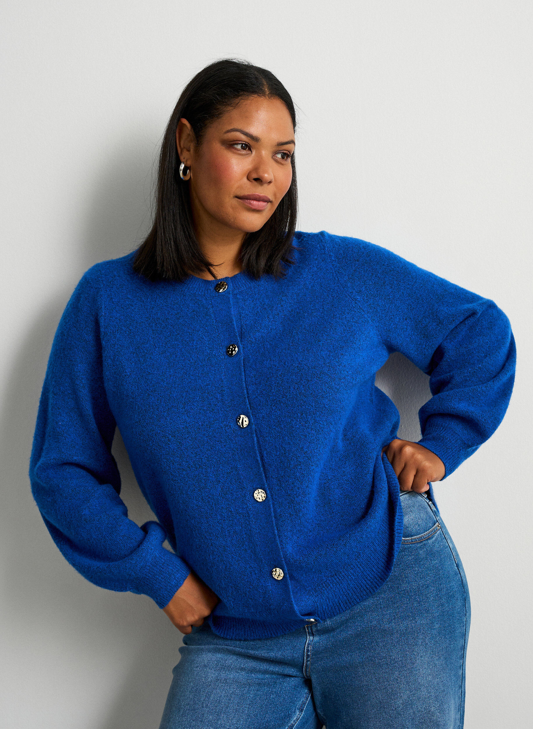 ZizzifashionCardigan in soft knit with gold-coloured buttons, Turquoise, Model image number 0