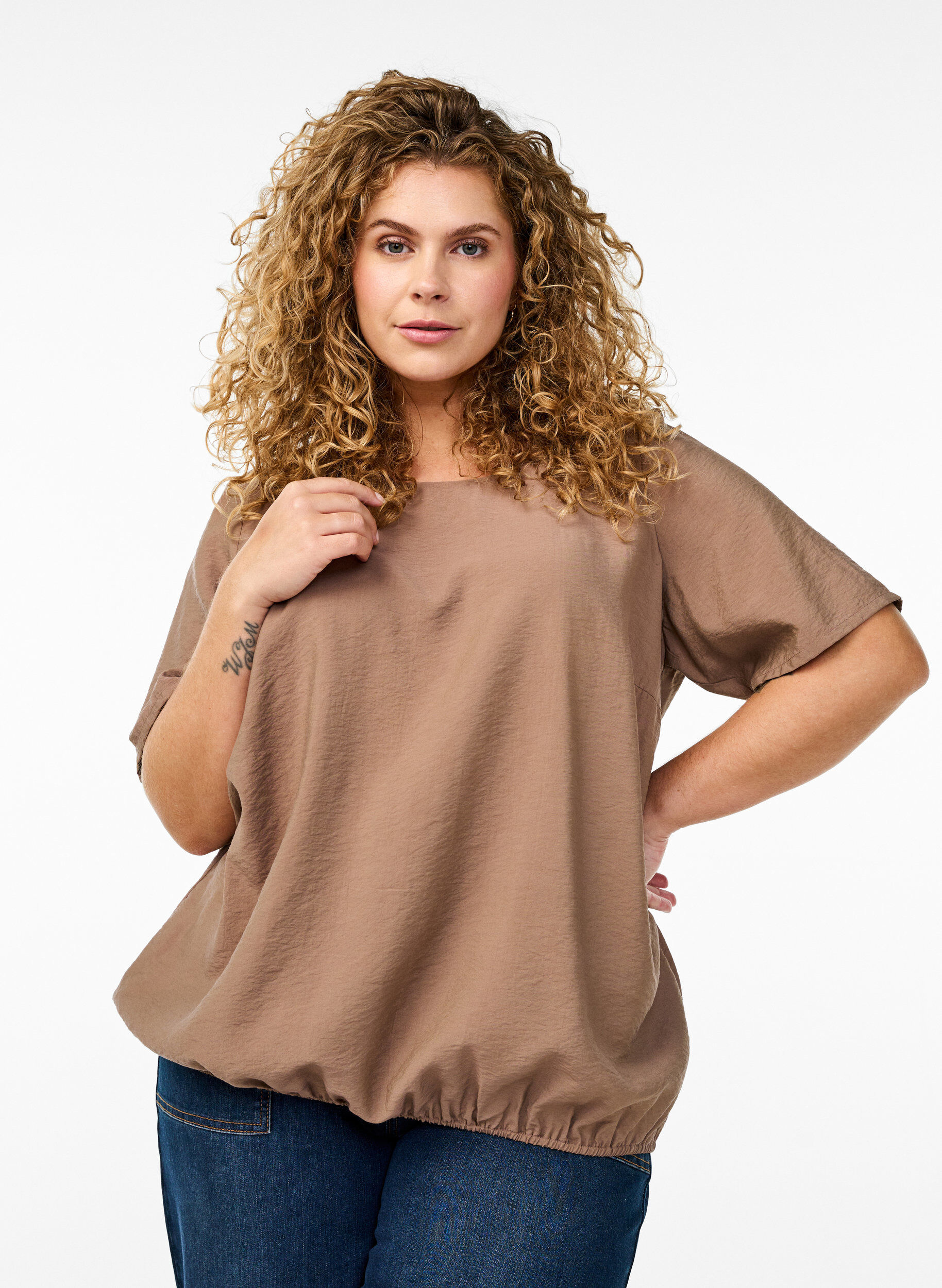 Zizzifashion Short-sleeved blouse with elastic hem, Brown, Model image number 0