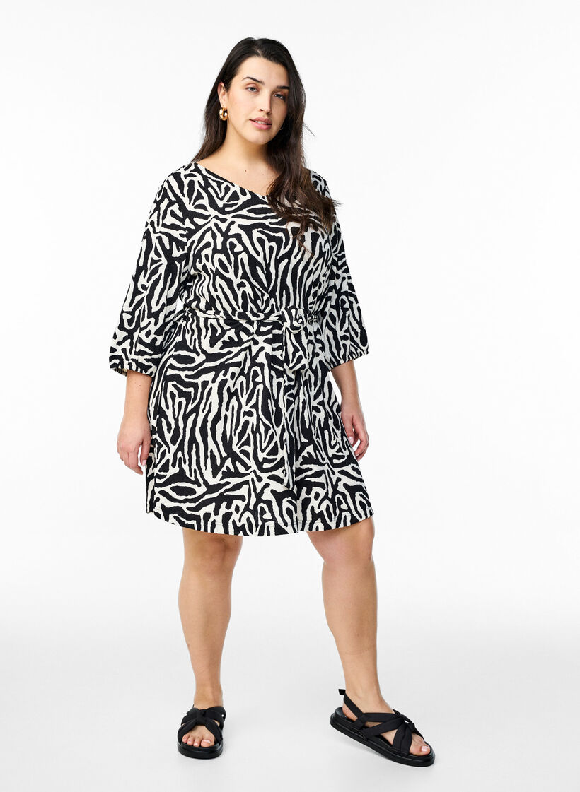 Short dress with 3/4 sleeves and zebra print, Black, Model image number 1