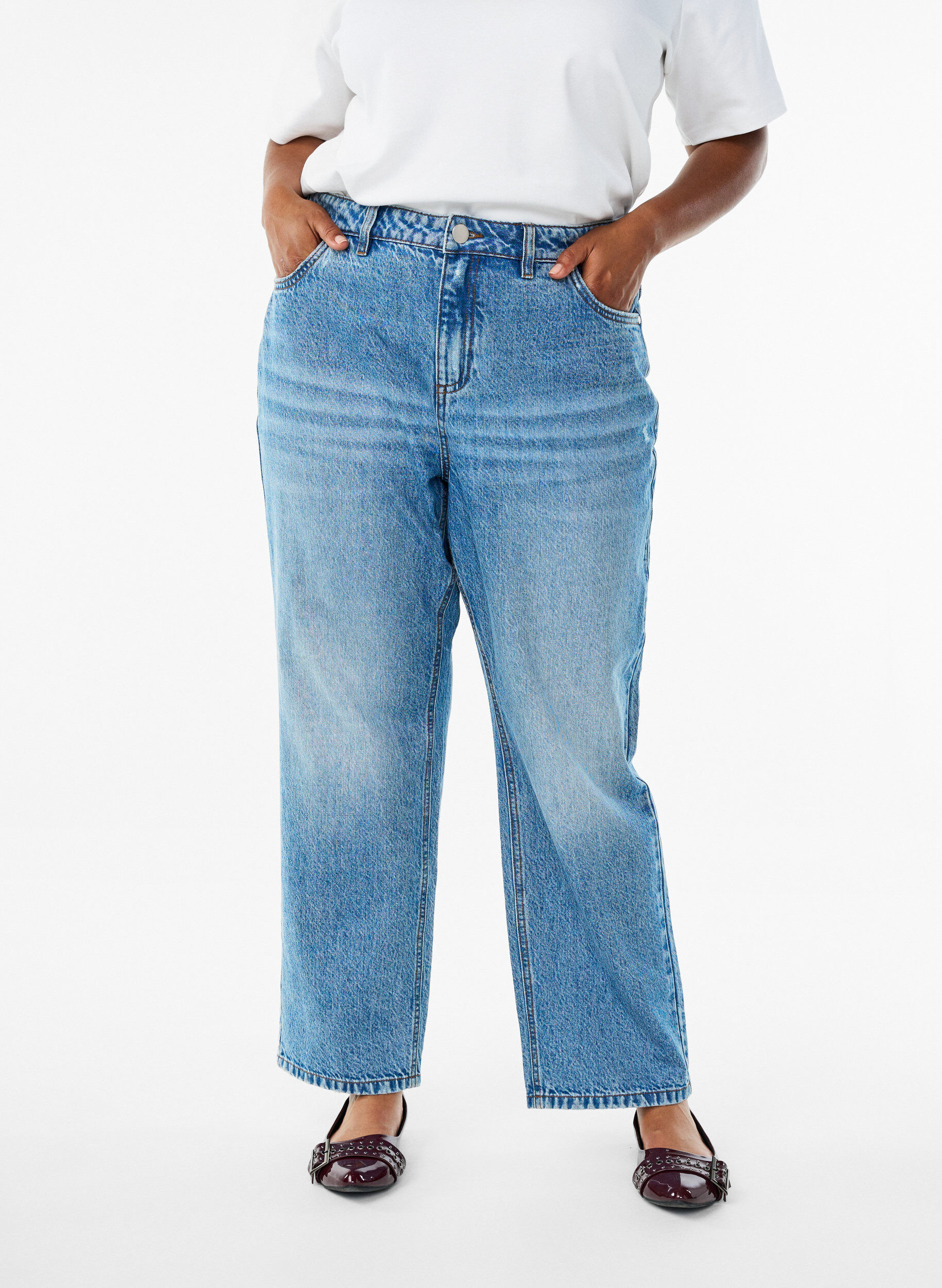 Zizzifashion Straight fit jeans with high waist, Light Blue, Model image number 2