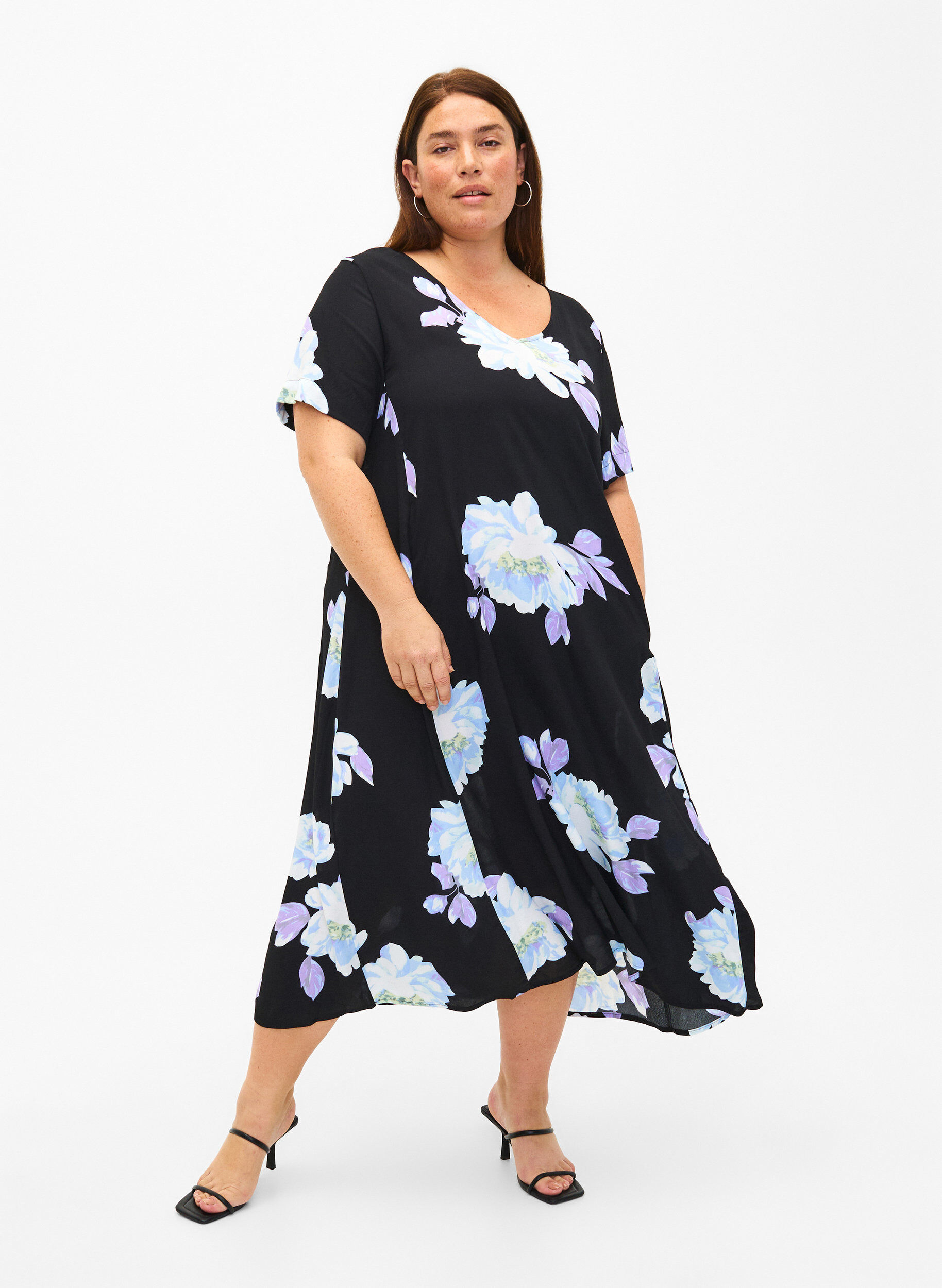 Zizzifashion Floral viscose dress with short sleeves, Black Big Flower AOP, Model image number 0