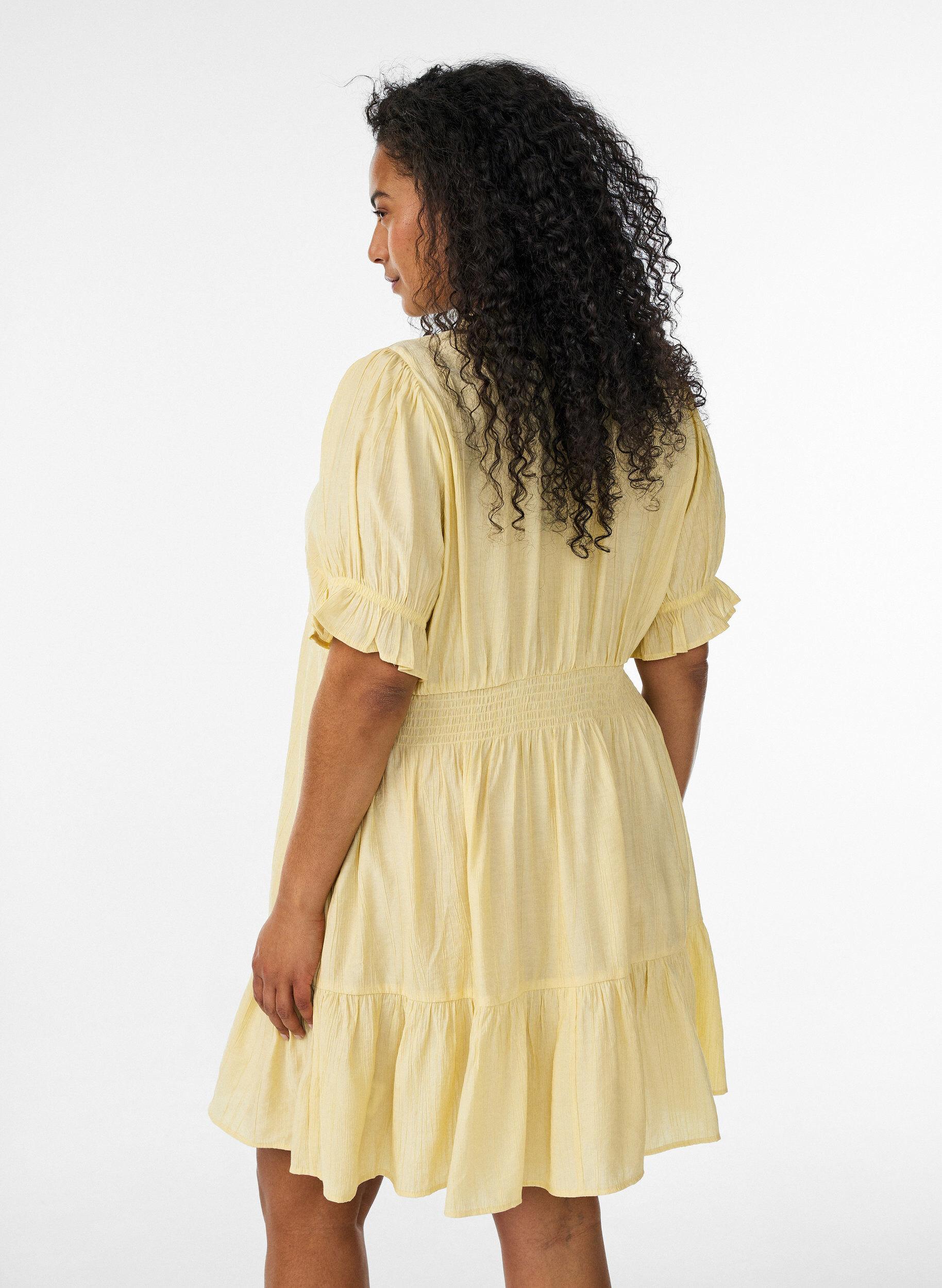 Zizzifashion Short viscose dress with ruffle details, Yellow, Model image number 2