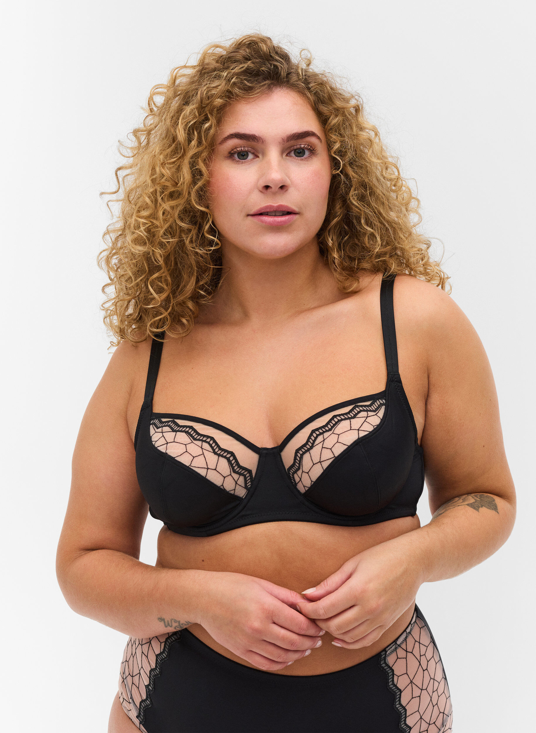 Zizzifashion Patterned underwire bra, Black, Model image number 0
