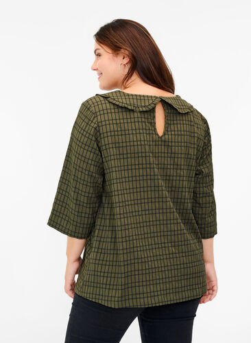 Checked blouse with 3/4 sleeves and ruffled collar, Ivy Green Check, Model image number 1