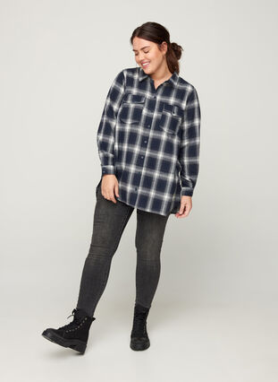Checked shirt with chest pockets, Navy checked, Model image number 2
