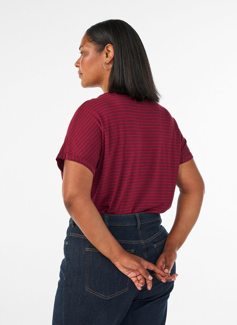 Striped T-shirt in viscose with a round neck, Red, Model image number 2