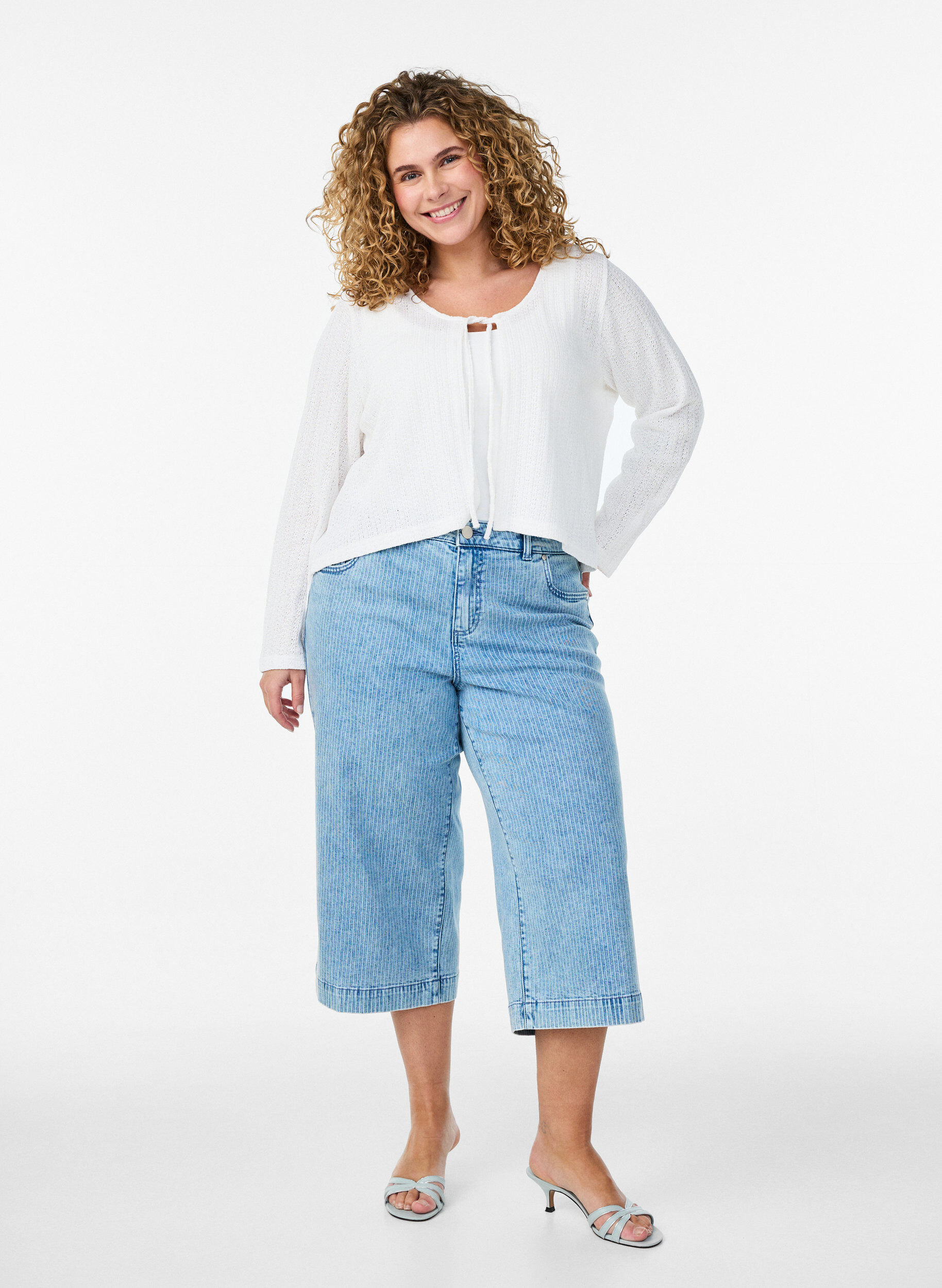 Zizzifashion Jersey cardigan with texture and tie front, White, Model image number 1