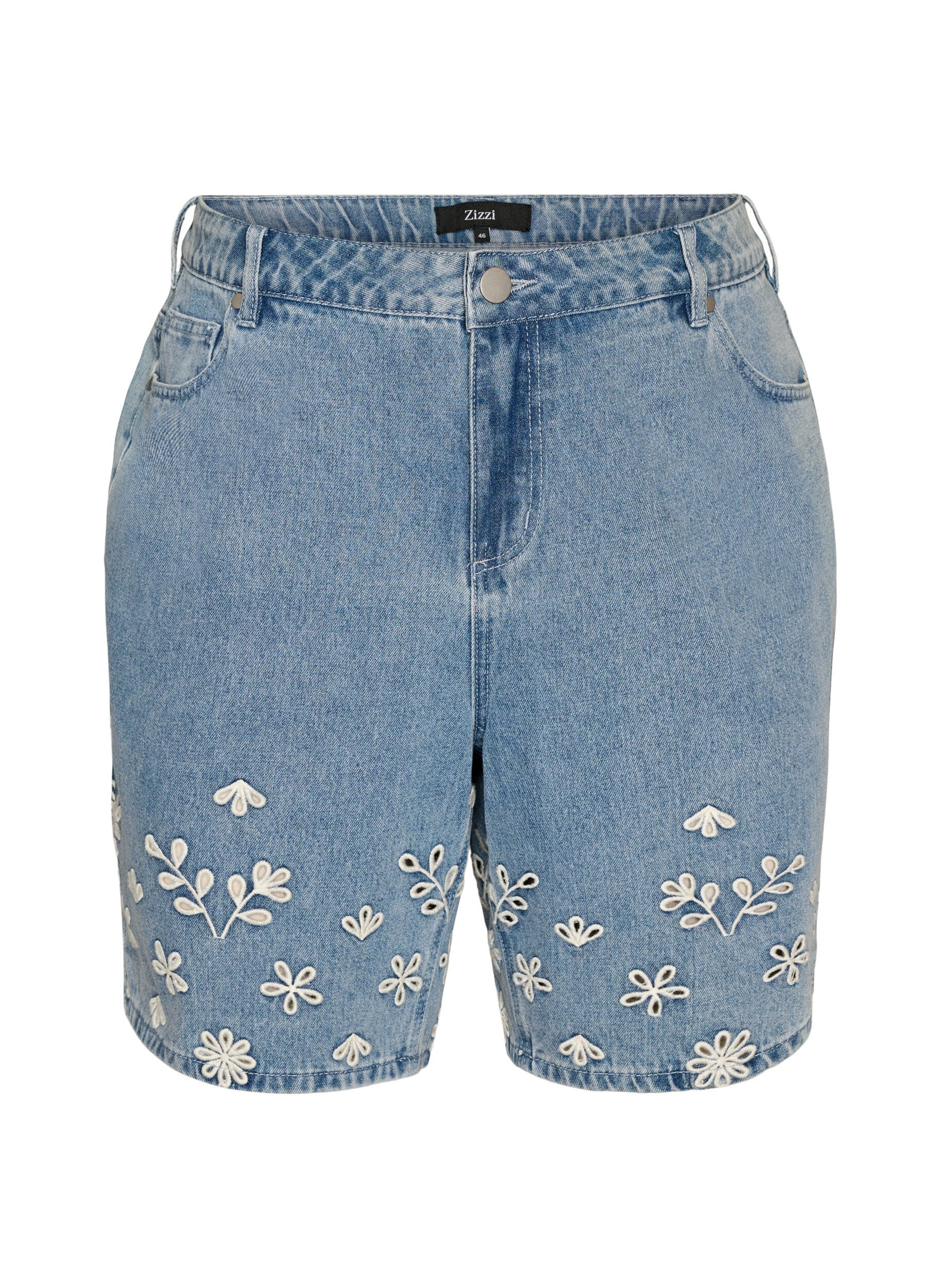 Denim shorts with broderie anglaise and high waist