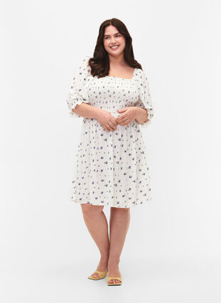 Short dress with smock and floral print, Bright White Flower, Model image number 2
