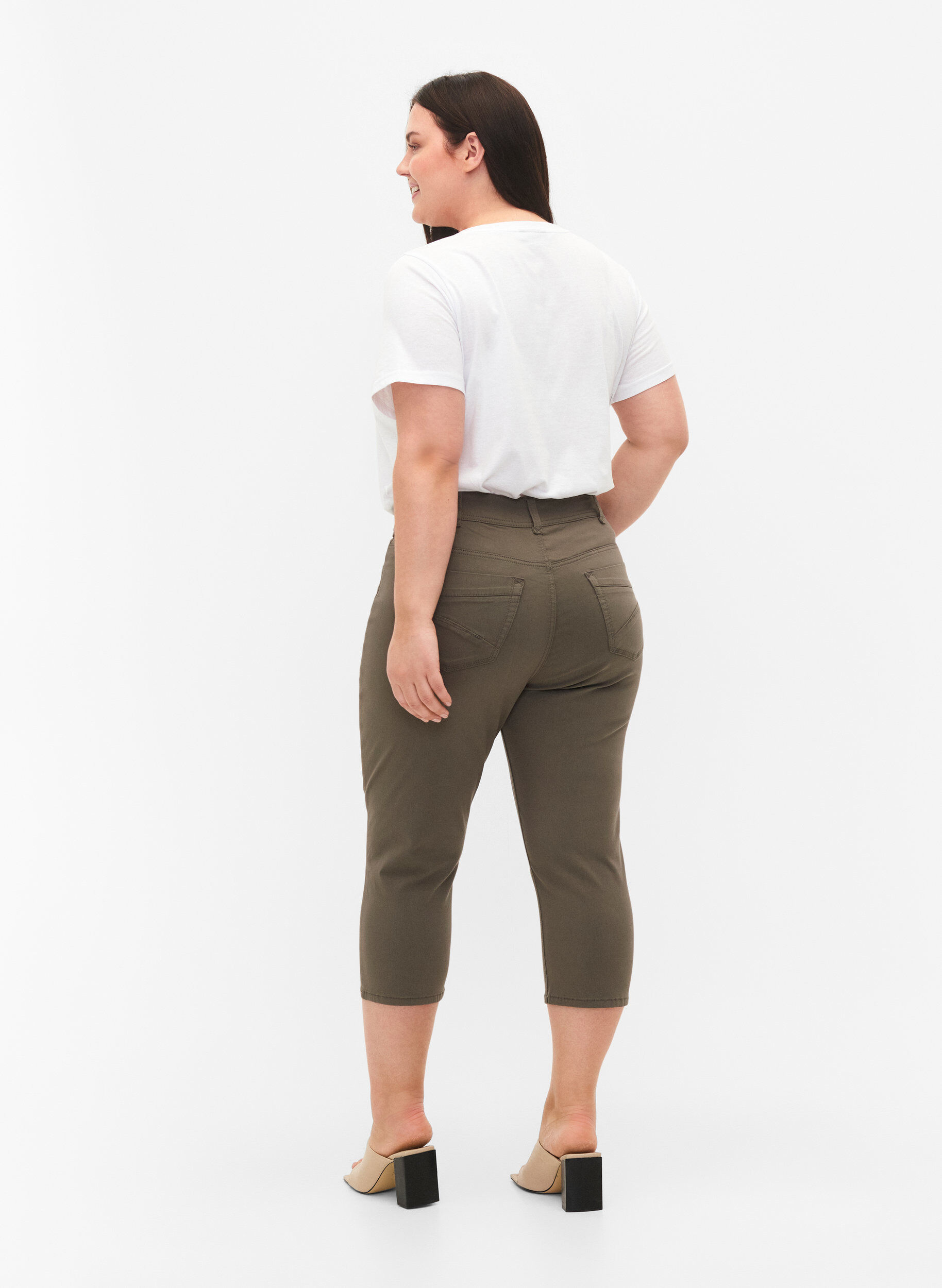 Zizzifashion Close-fitting capri trousers in viscose mix, Dusty Olive, Model image number 1
