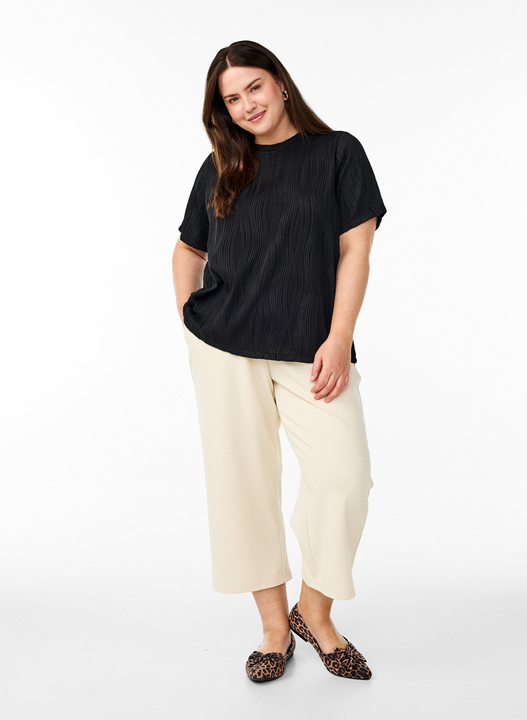 Zizzifashion Blouse with short sleeves and a wavy texture, Black, Model image number 1