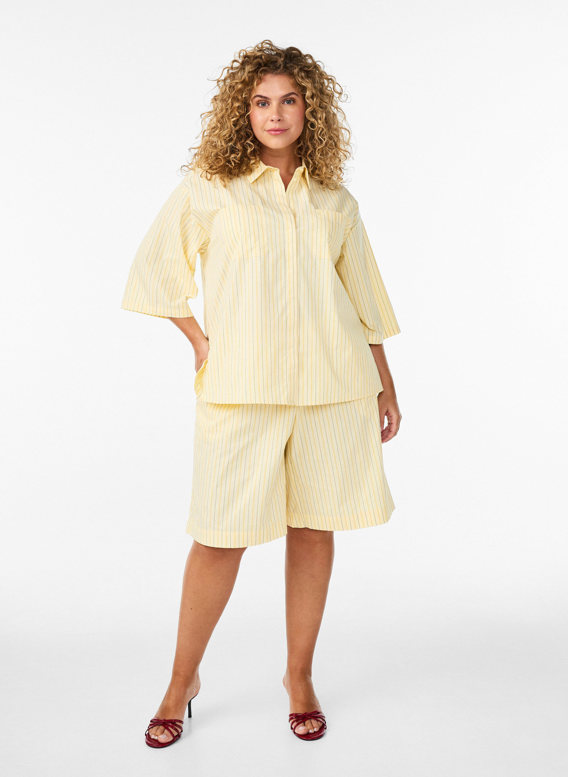 Zizzifashion Striped blouse in a loose fit, Yellow, Model image number 1