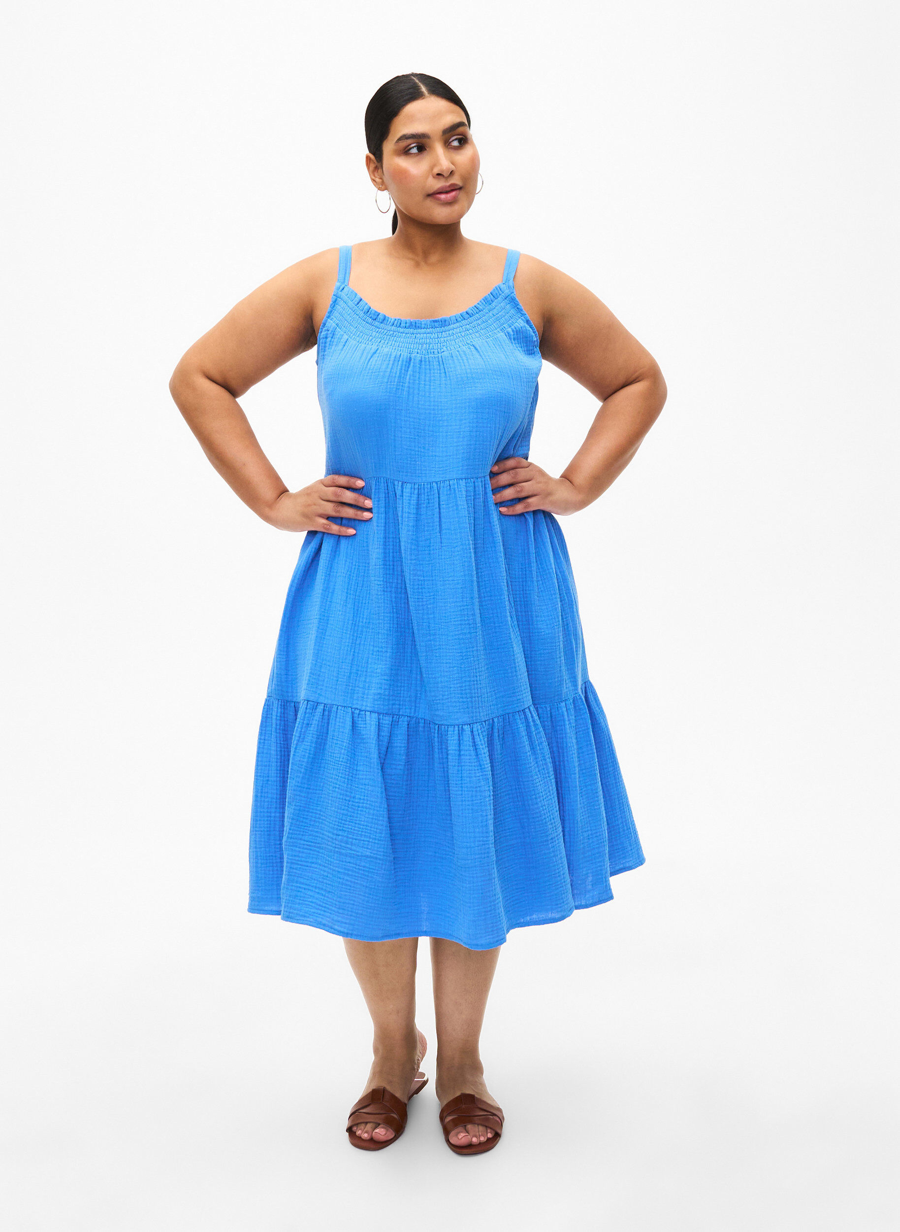 Zizzifashion Plain cotton strap dress, Marina, Model image number 2