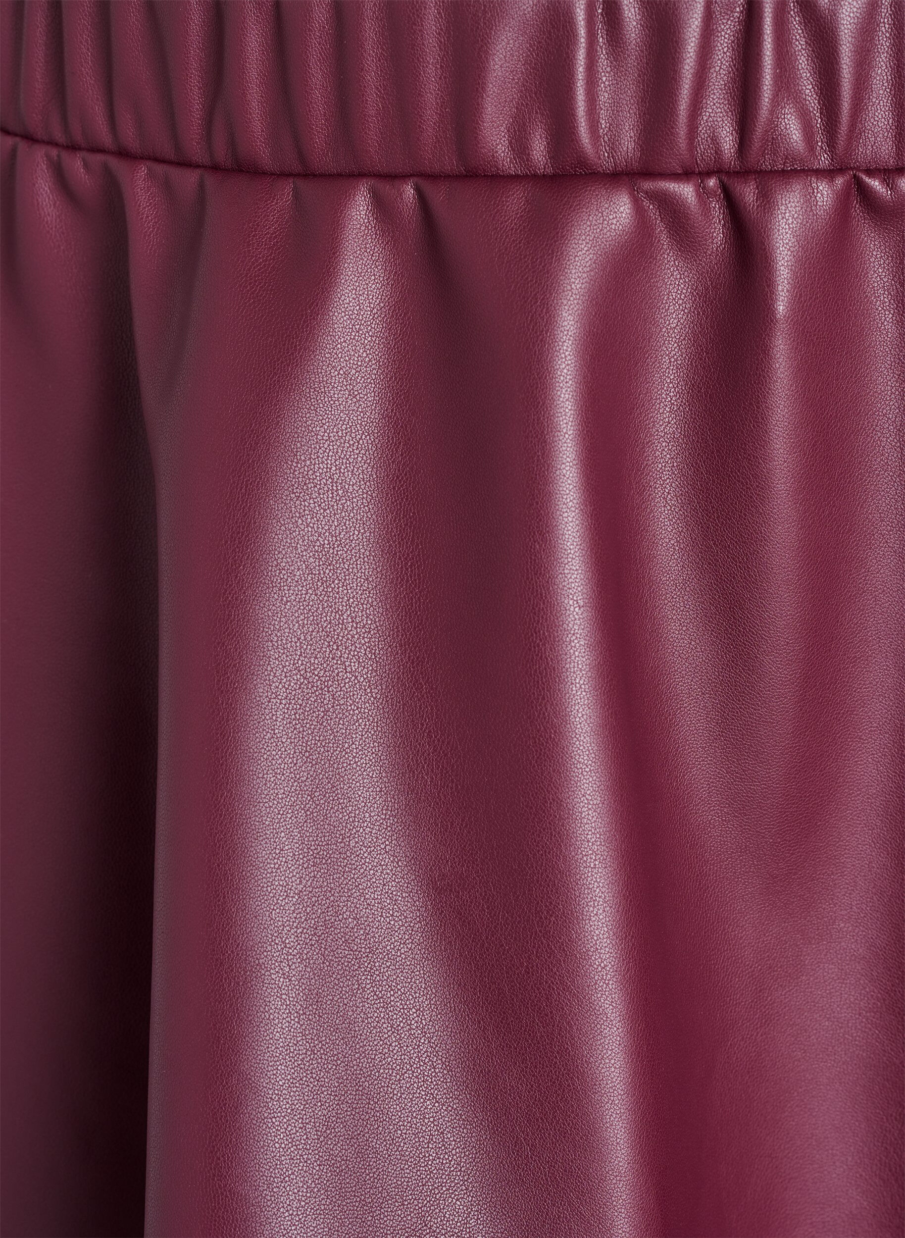 Zizzifashion Short skater skirt in faux leather, Dark Bordeaux, Packshot image number 2