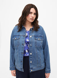 FLASH - Denim jacket in a stretchy cotton blend, Blue Denim, Model