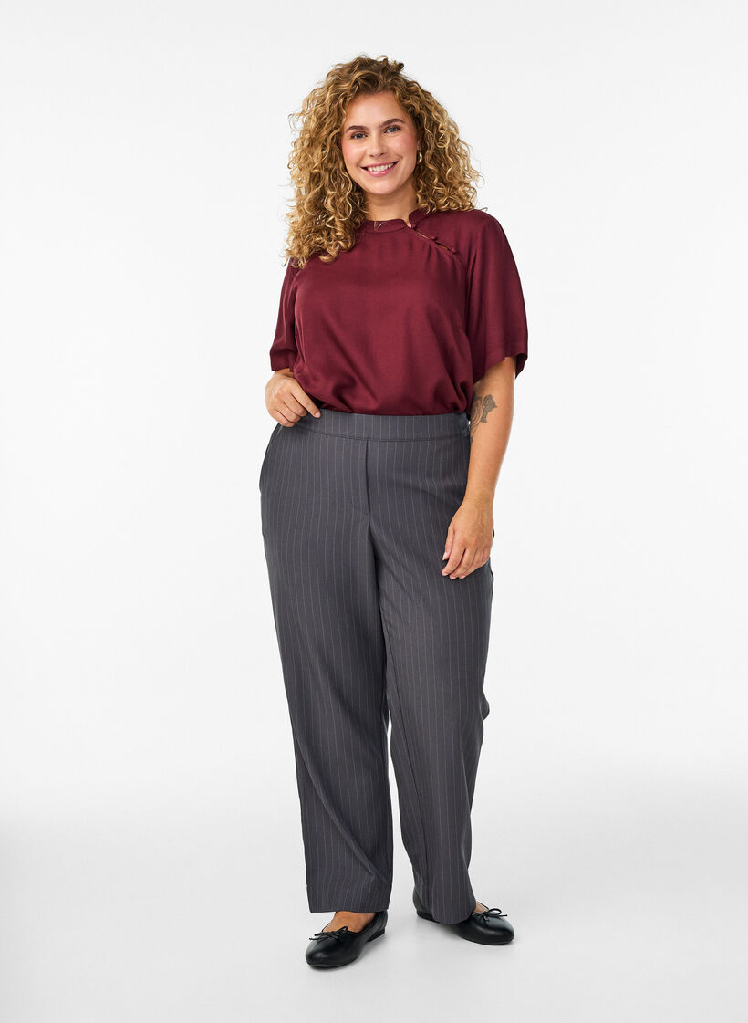 Short-sleeved blouse with diagonal button fastening, Red, Model image number 1