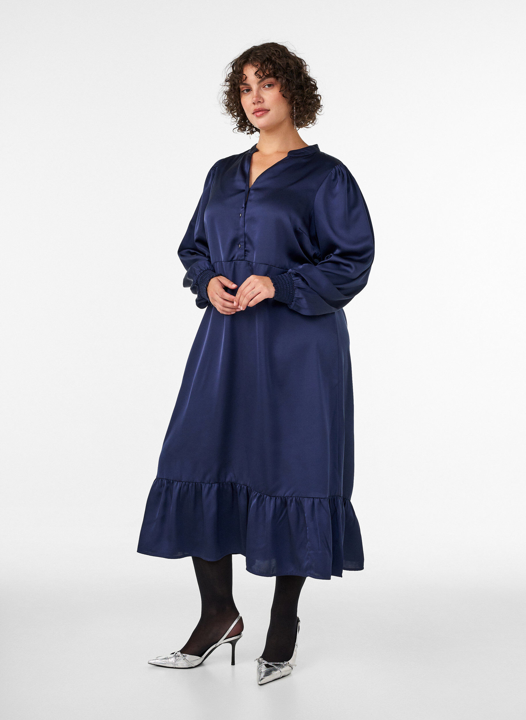 ZizzifashionSatin dress with long sleeves and V-neck, Blue, Model image number 0