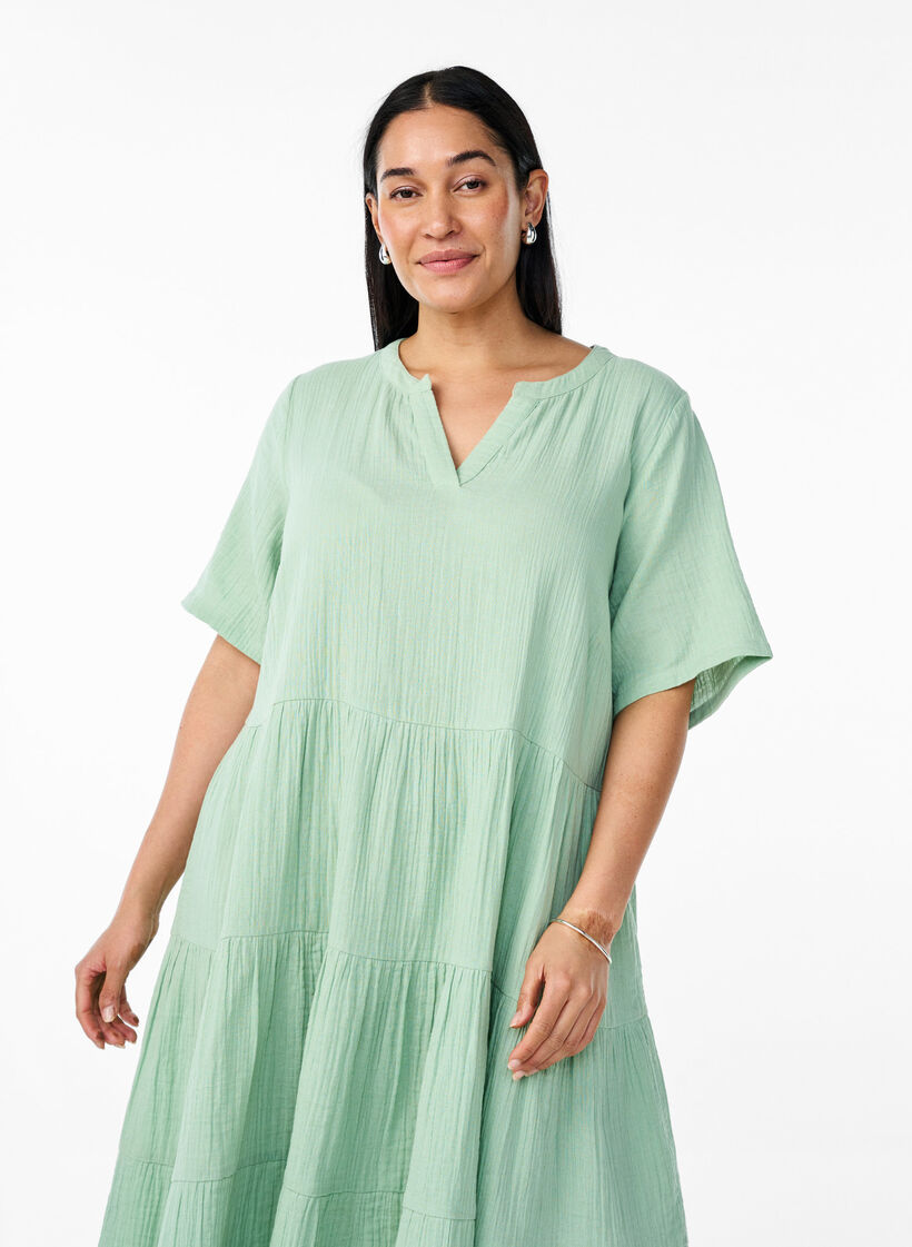 Knee-length cotton muslin dress with an A-line cut, Green, Model image number 3