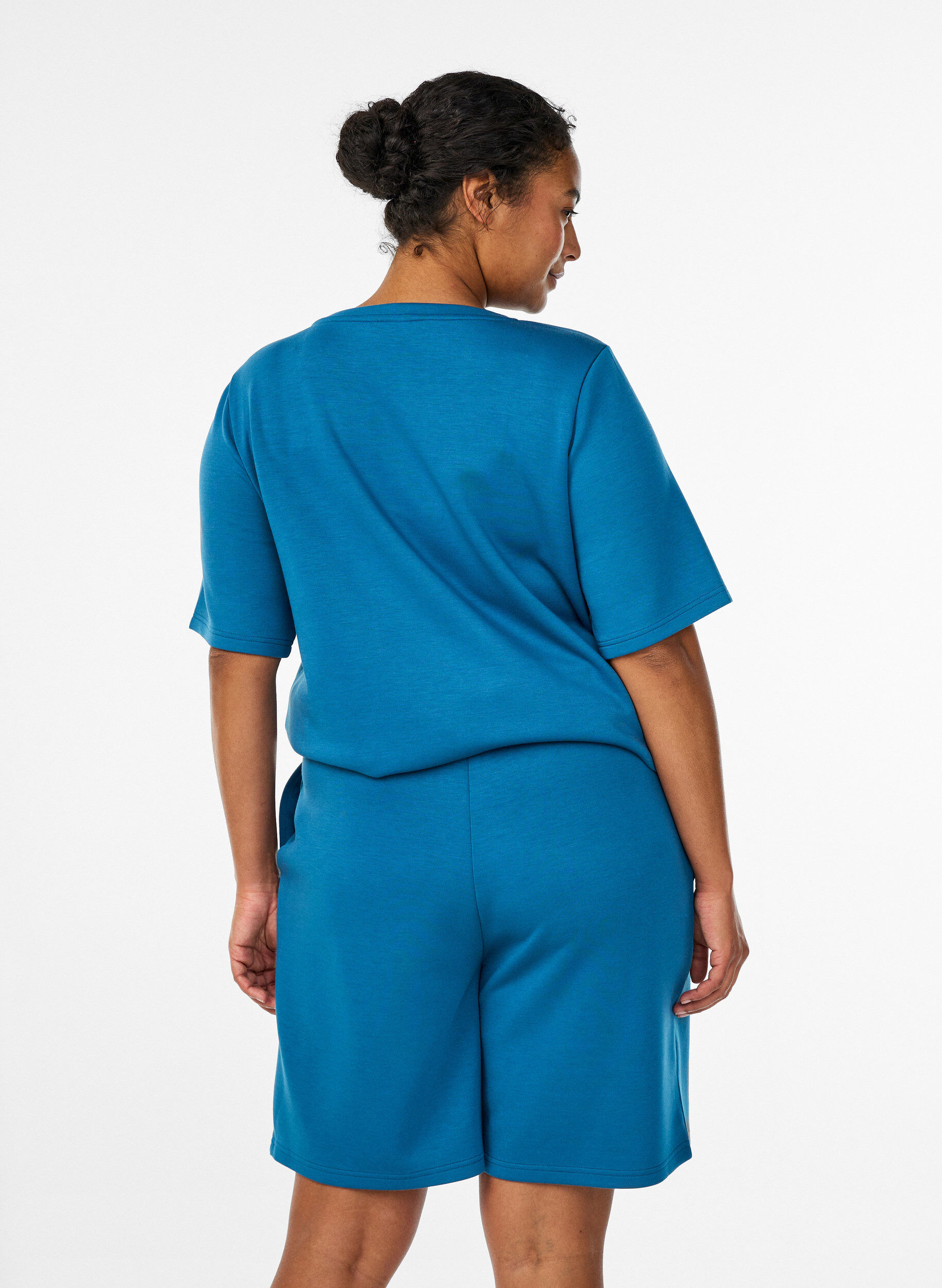 Zizzifashion Shorts made of modal mix with pockets, Petrol, Model image number 2