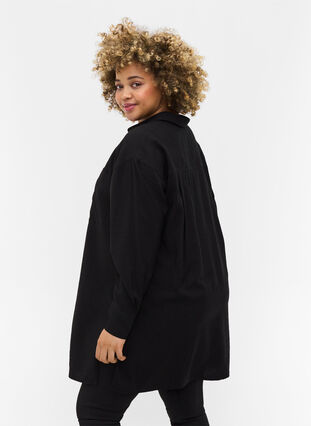 Long viscose shirt with pockets and slits, Black, Model image number 1