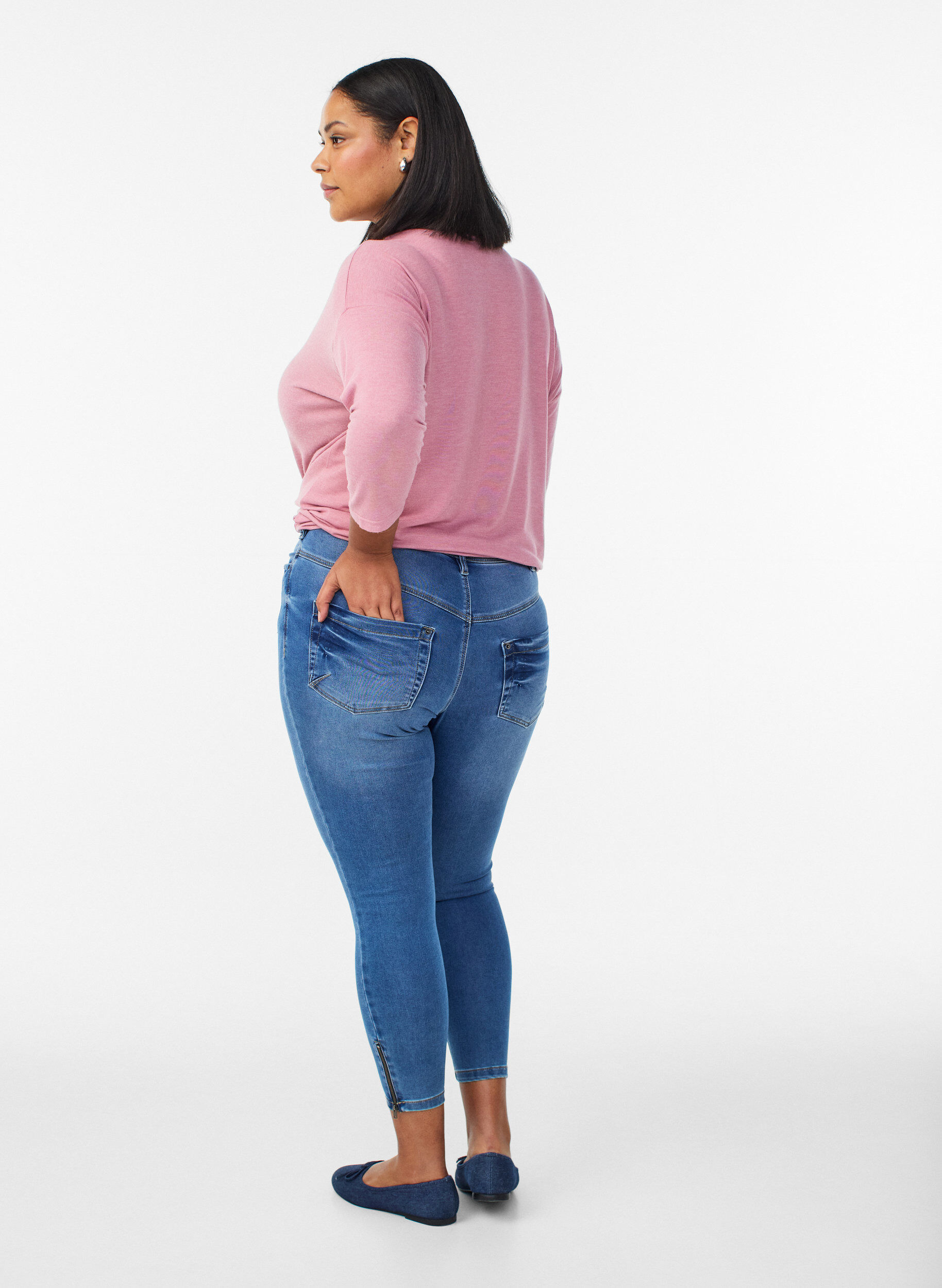 Zizzifashion Cropped Amy jeans with zipper detail, Blue, Model image number 1