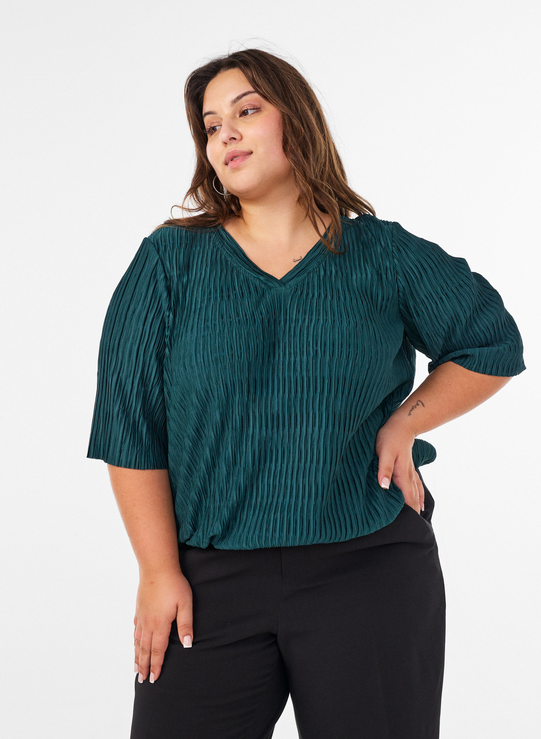 ZizzifashionBlouse with wavy texture and balloon shape, Green, Model image number 0