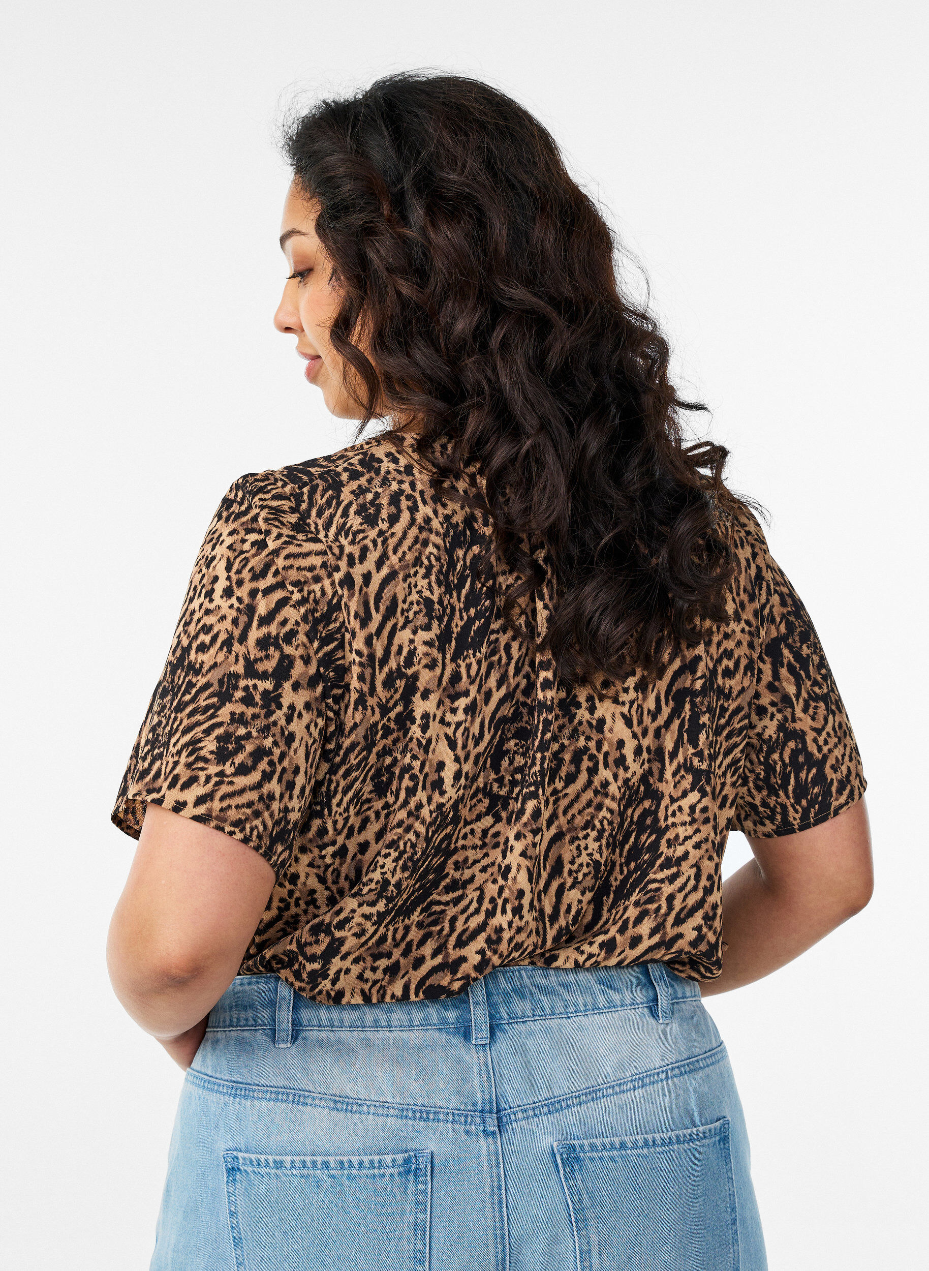 Zizzifashion Blouse with short sleeves and v-neck, Brown, Model image number 2