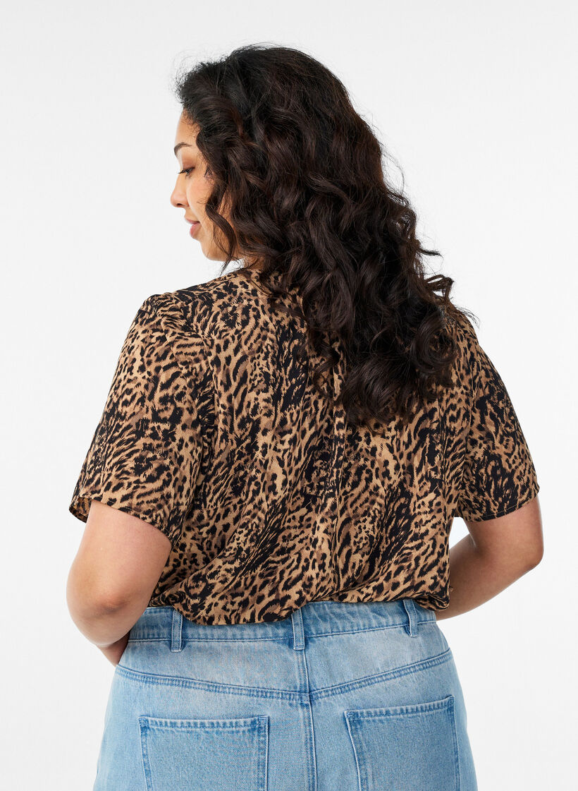 Blouse with short sleeves and v-neck, Brown, Model image number 2