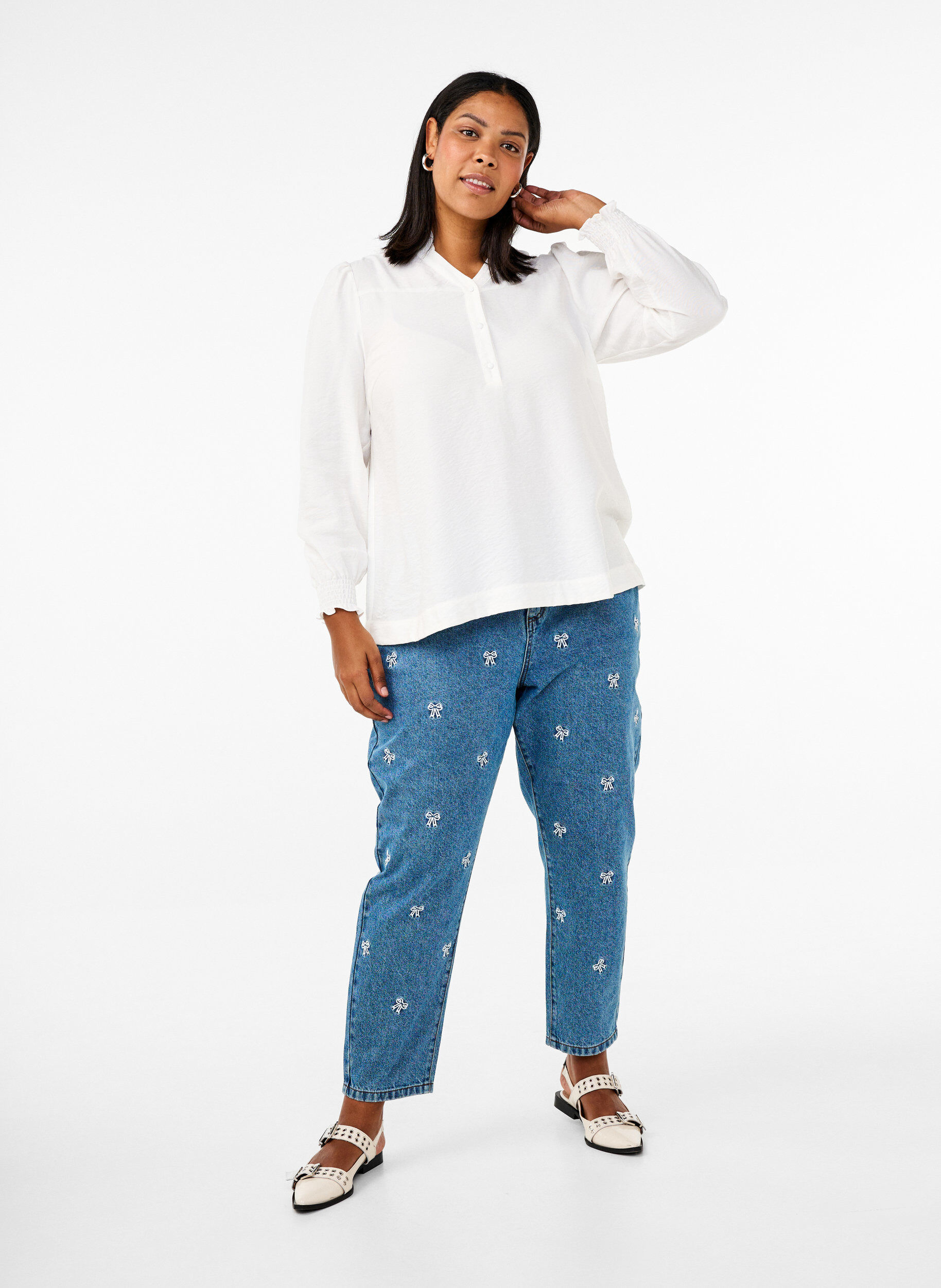 Zizzifashion Blouse with ruffle collar, Vanilla, Model image number 1